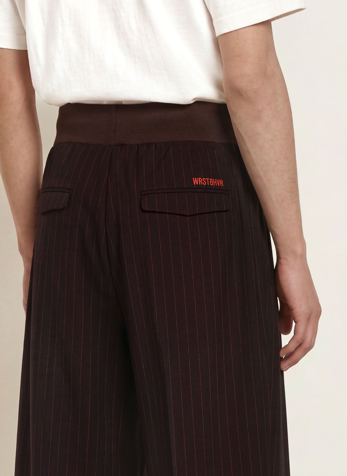 WRSTBHVR Pantaloni THALE în stil jogging: MARO ÎNCHIS / ROȘU
