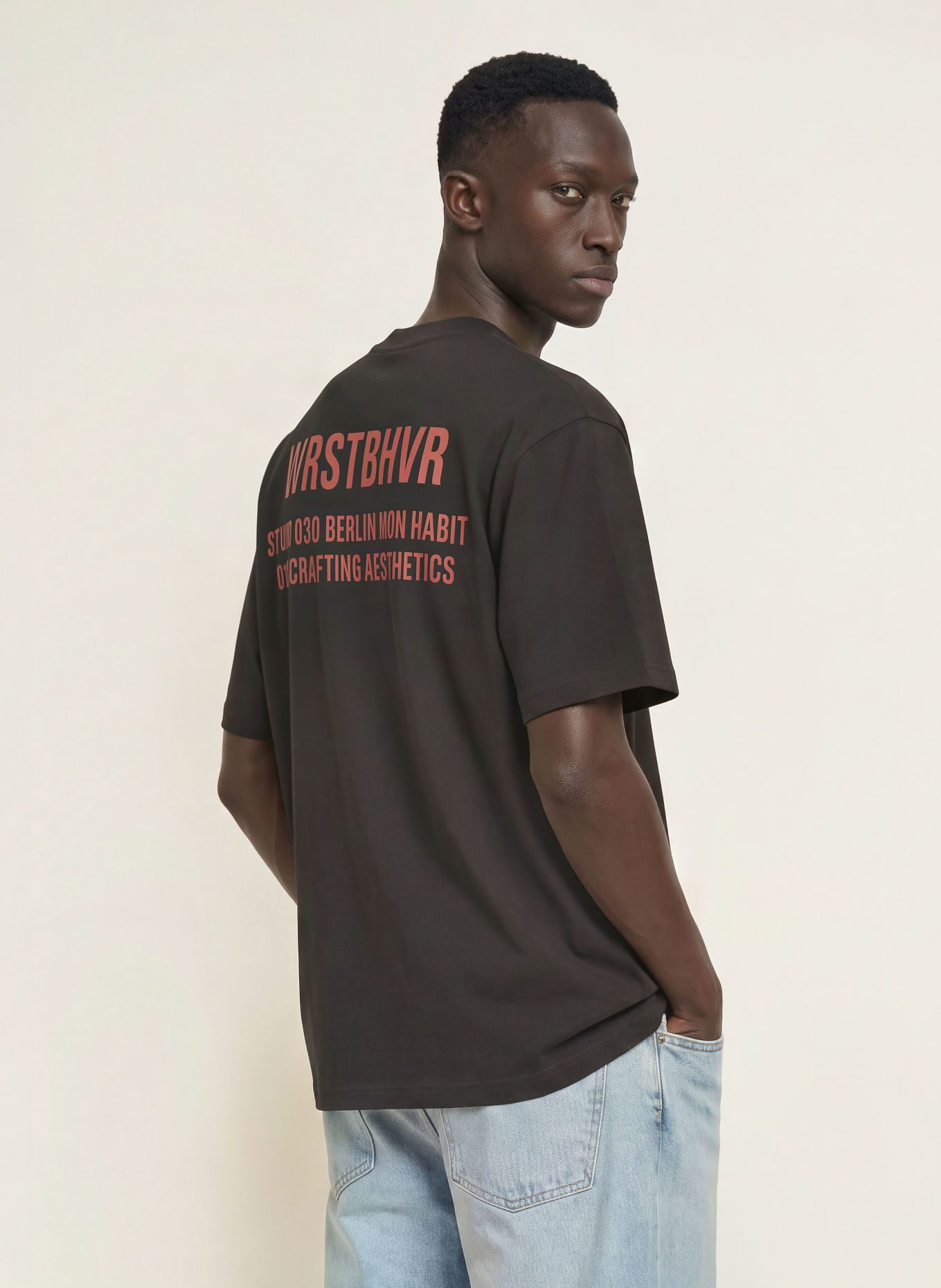 WRSTBHVR T-shirt STUDIO V15: NOIR
