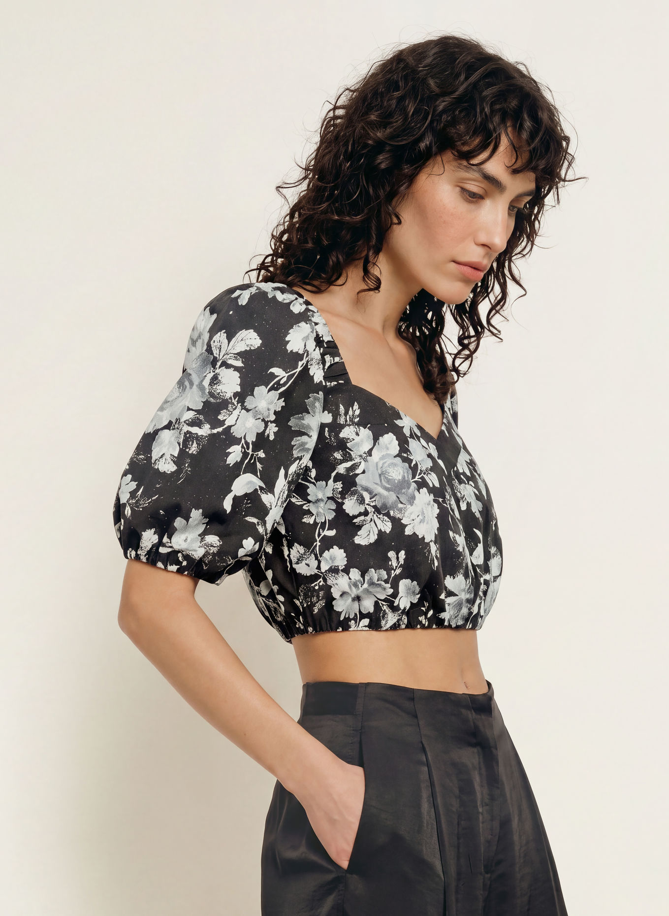 ALLSAINTS Cropped-Blusenshirt LEVY: SCHWARZ / GRAU / WEISS