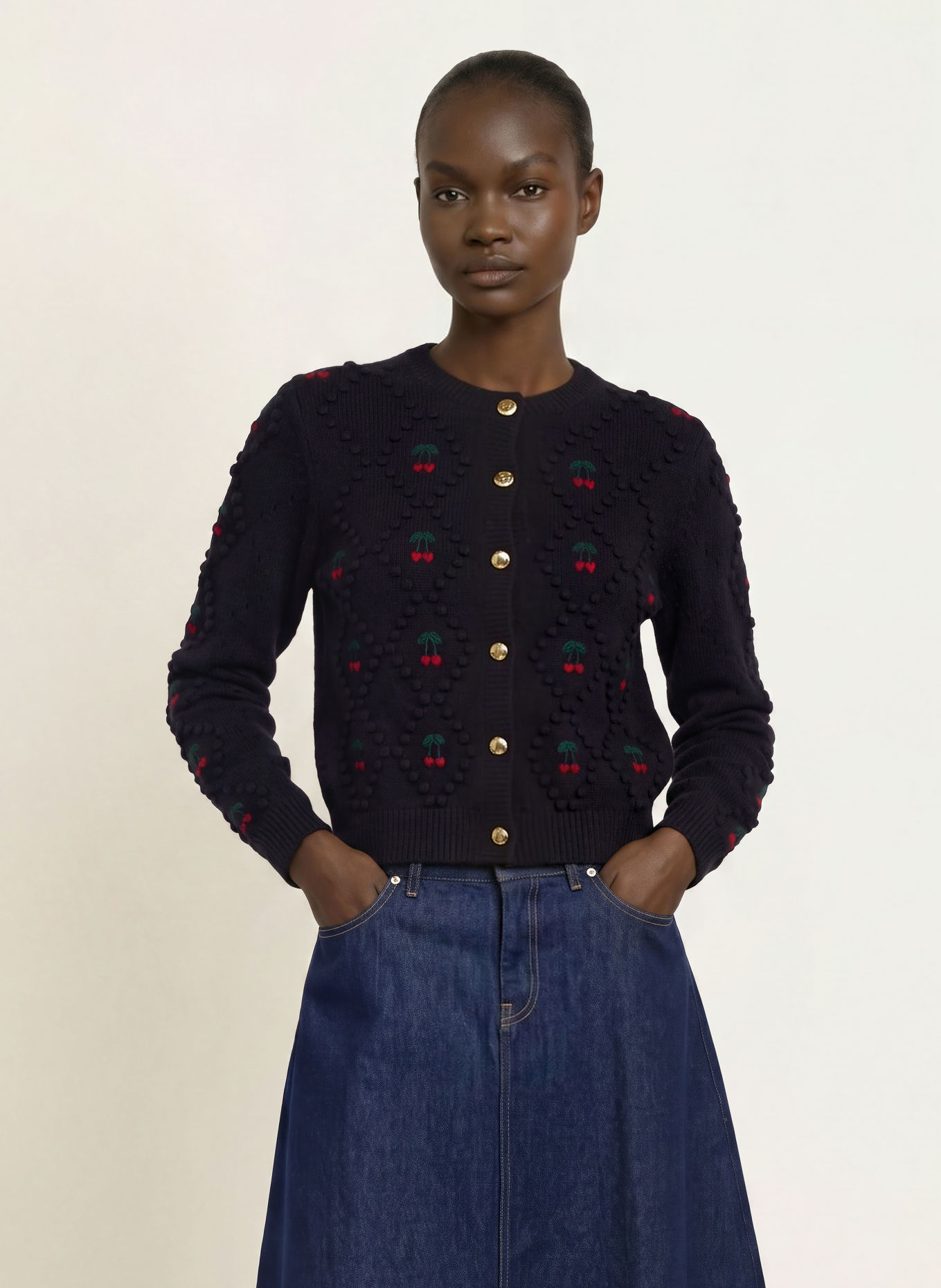 maje Strickjacke: DUNKELBLAU / ROT / GRÜN