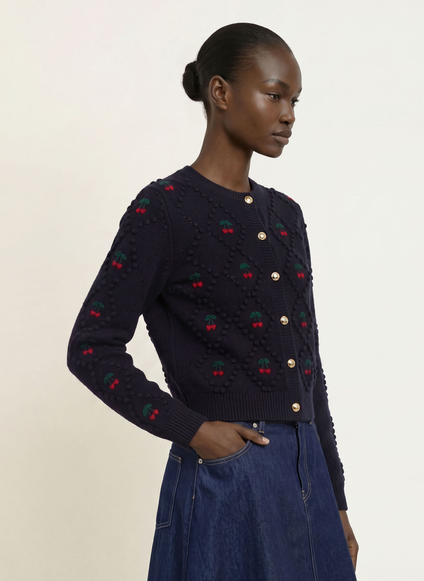 maje Strickjacke: DUNKELBLAU / ROT / GRÜN