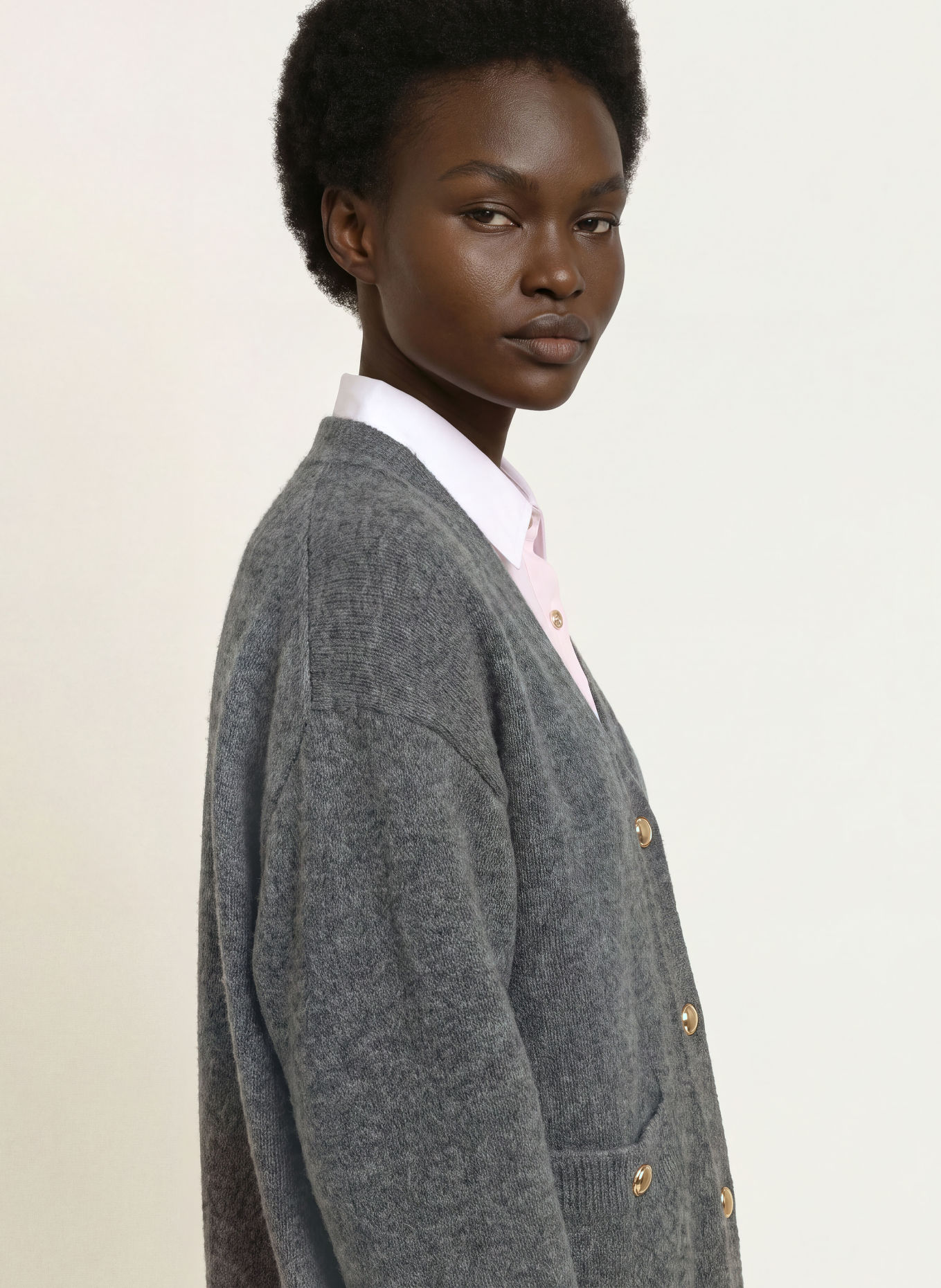 maje Strickjacke: DUNKELGRAU