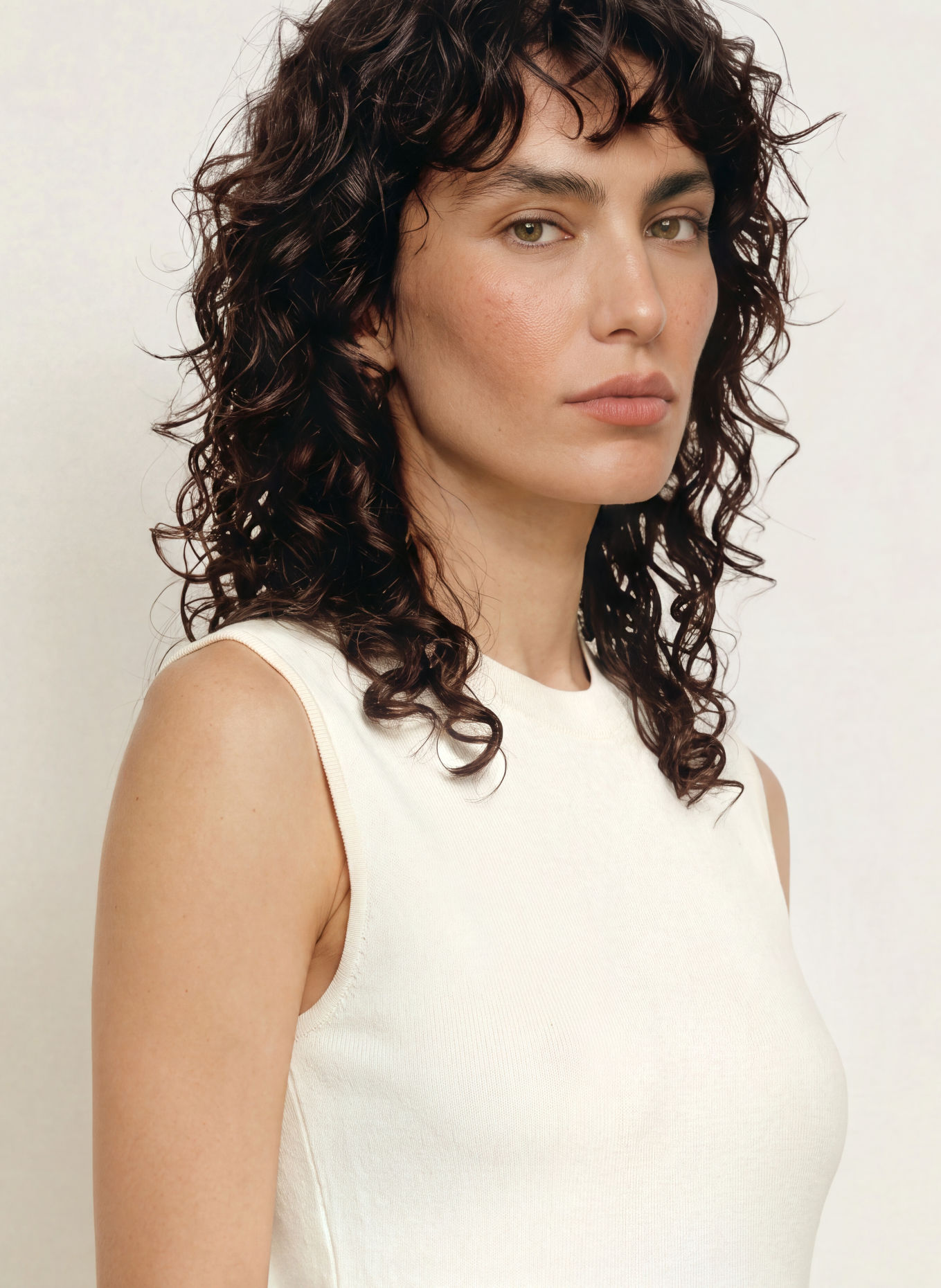 CLAUDIE PIERLOT Strickkleid mit Plisses: ECRU