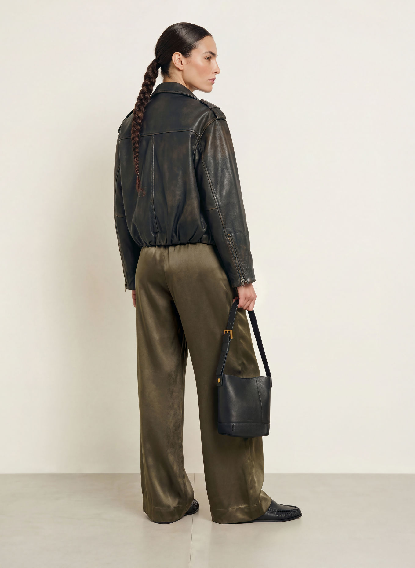 ALLSAINTS Marlene-byxor LYCIA i satin: KHAKI