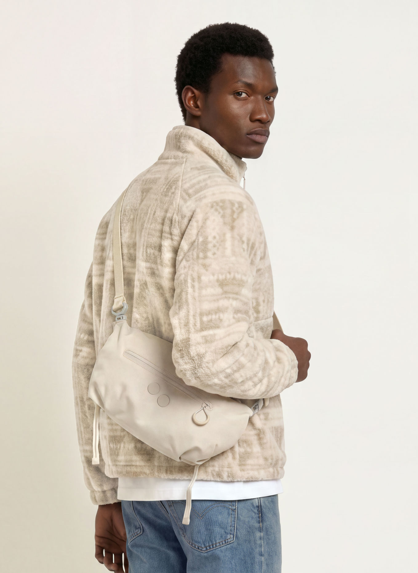 pinqponq Crossbody bag AKSEL: CREAM