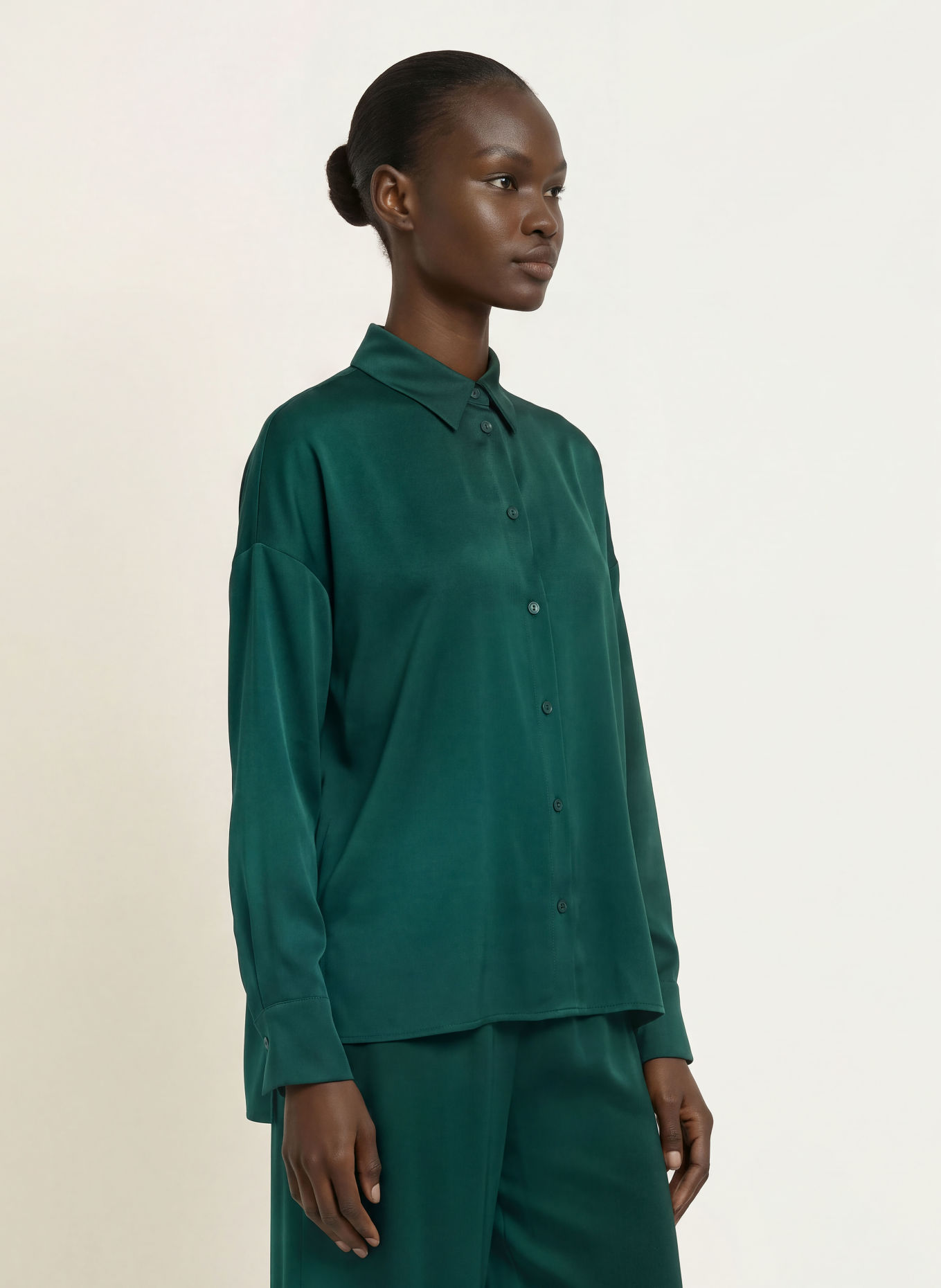 DRYKORN Shirt blouse CLOELIA in satin: DARK GREEN