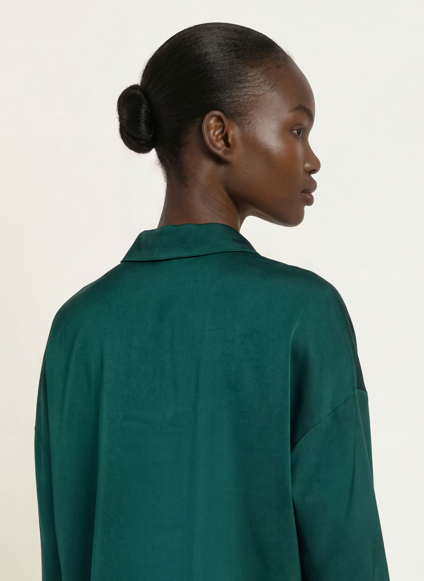 DRYKORN Shirt blouse CLOELIA in satin: DARK GREEN