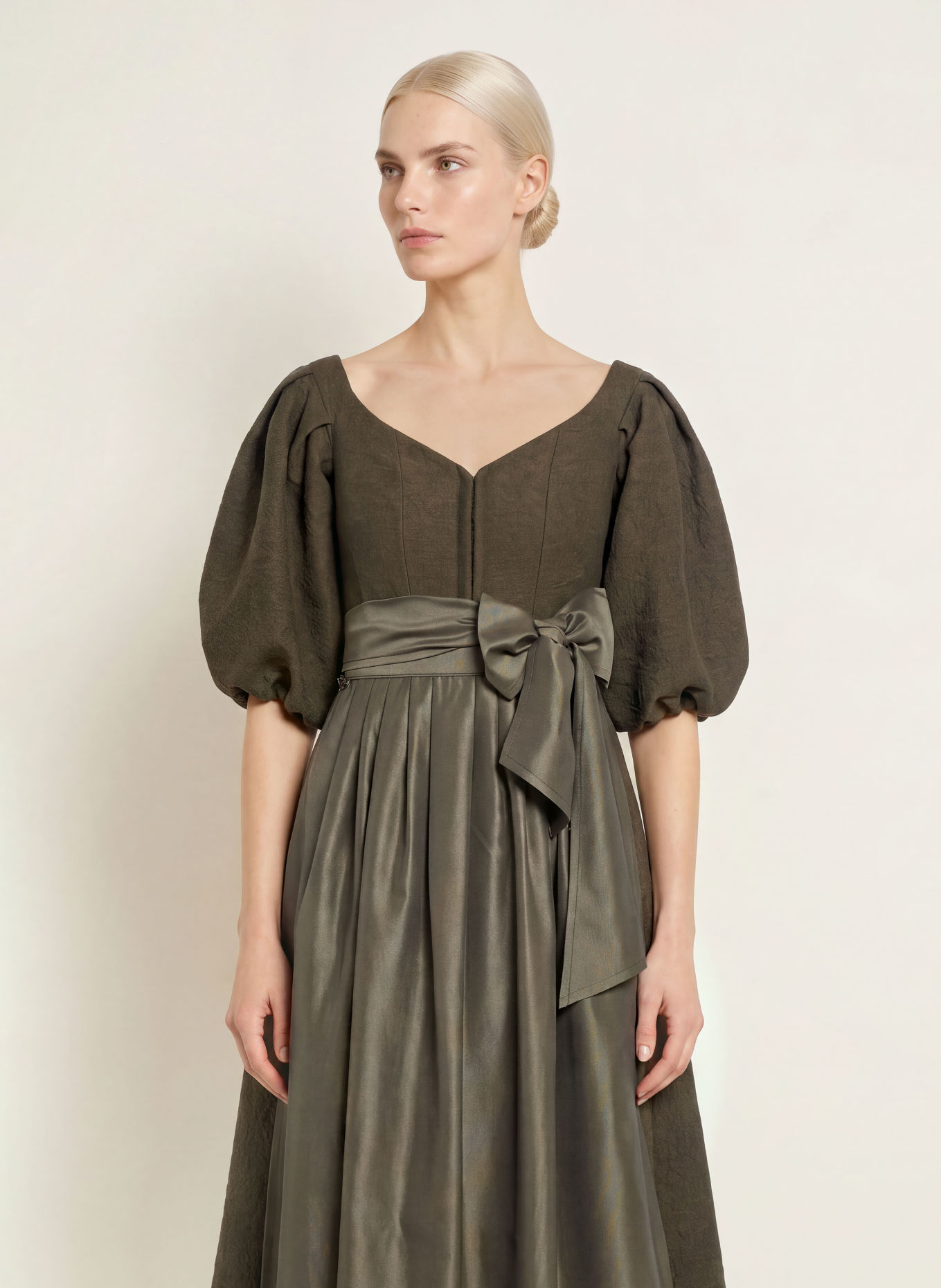 CocoVero Dirndl CARMEN: DUNKELGRÜN