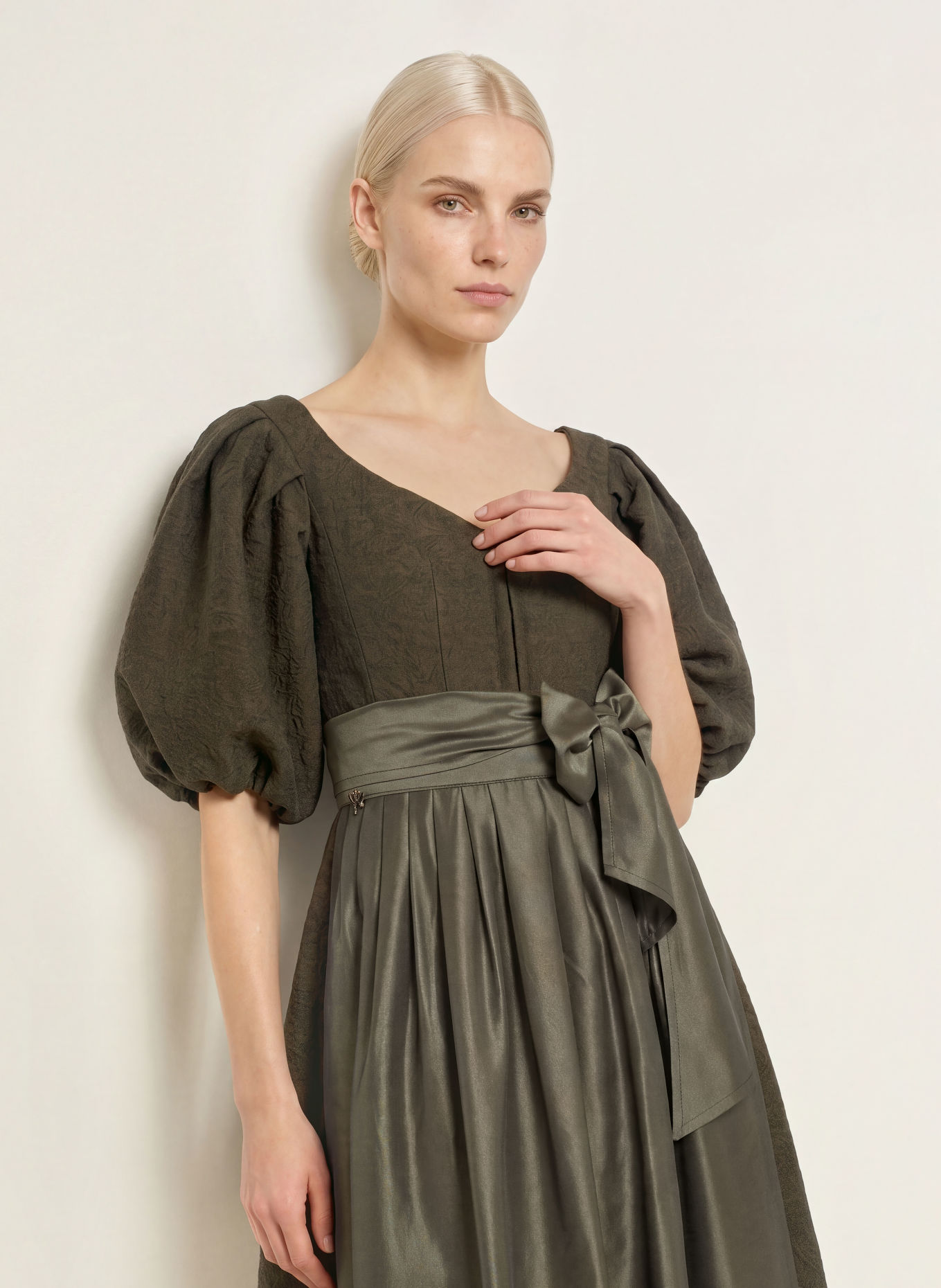 CocoVero Dirndl CARMEN: DUNKELGRÜN