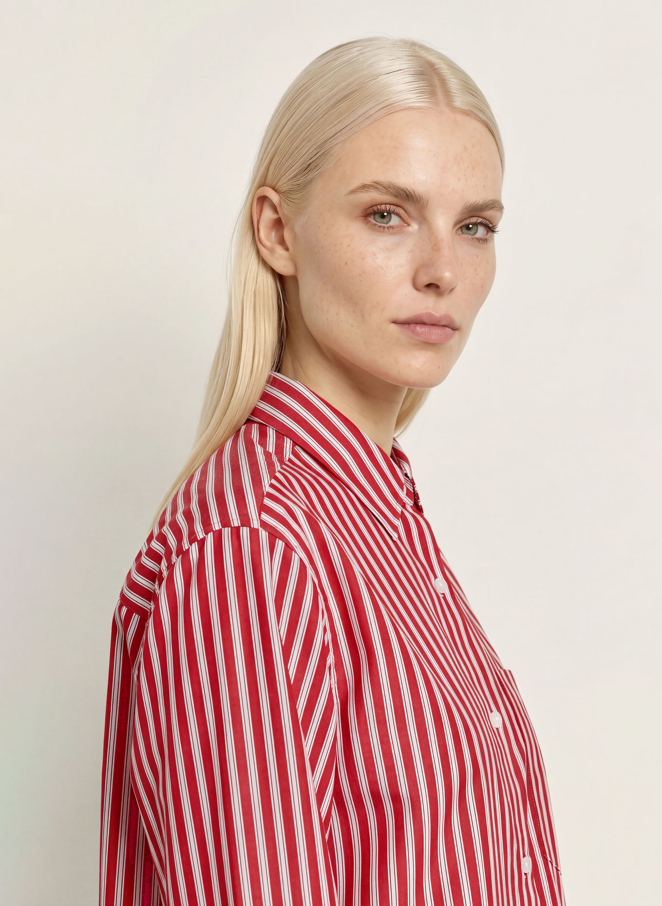 TOMMY HILFIGER skjortblus: RÖD / VIT