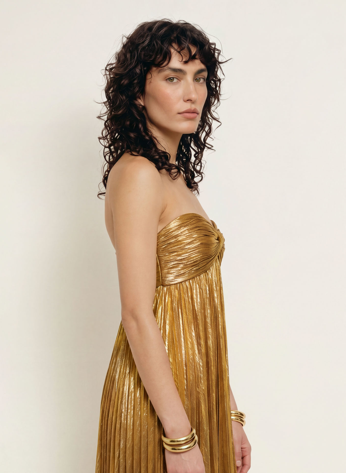 RETROFÊTE Pleated dress ZOA: GOLD