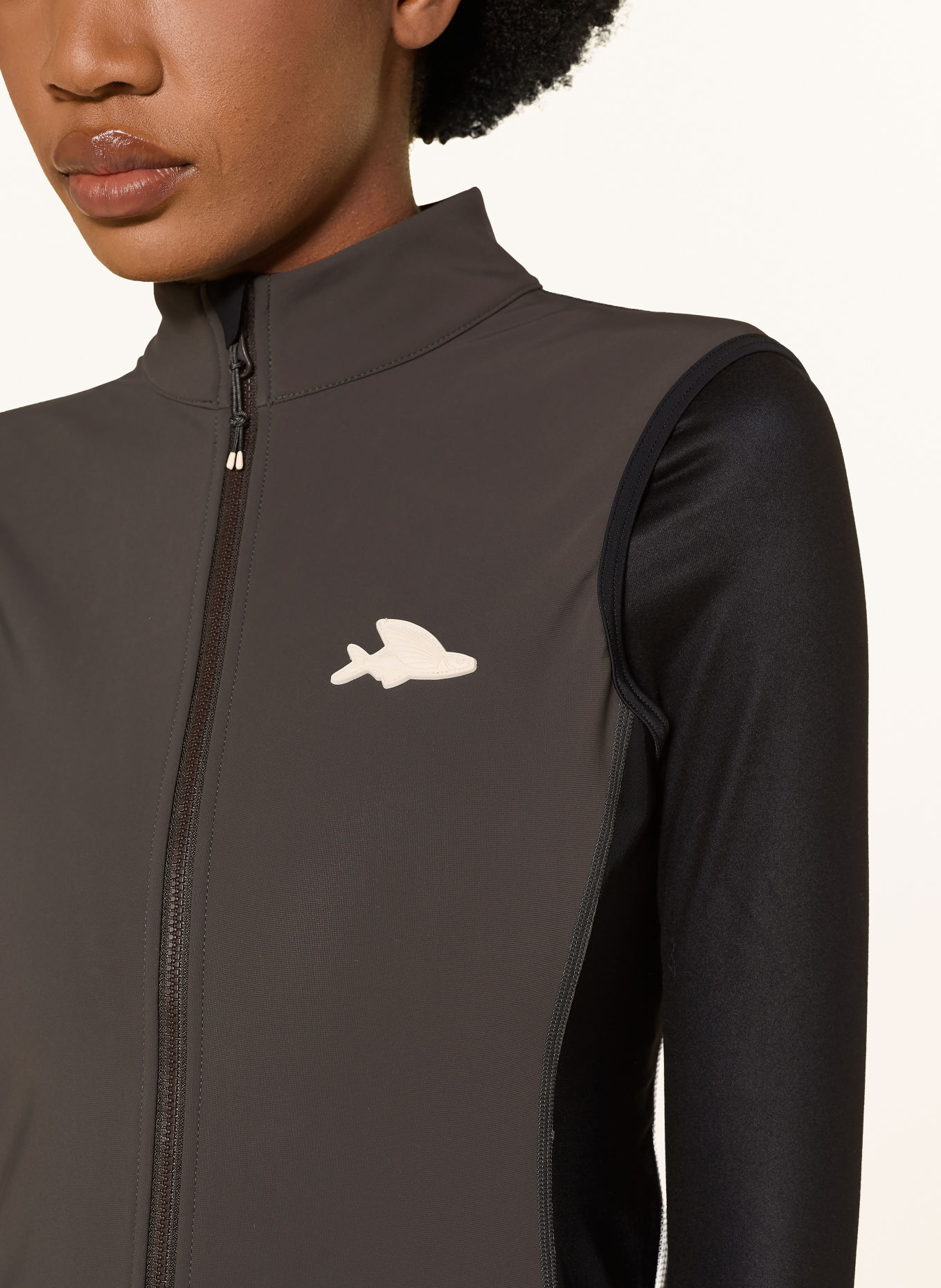 CAFÉ DU CYCLISTE Softshell fietsvest SIBILLE: DONKERGRIJS / ZWART