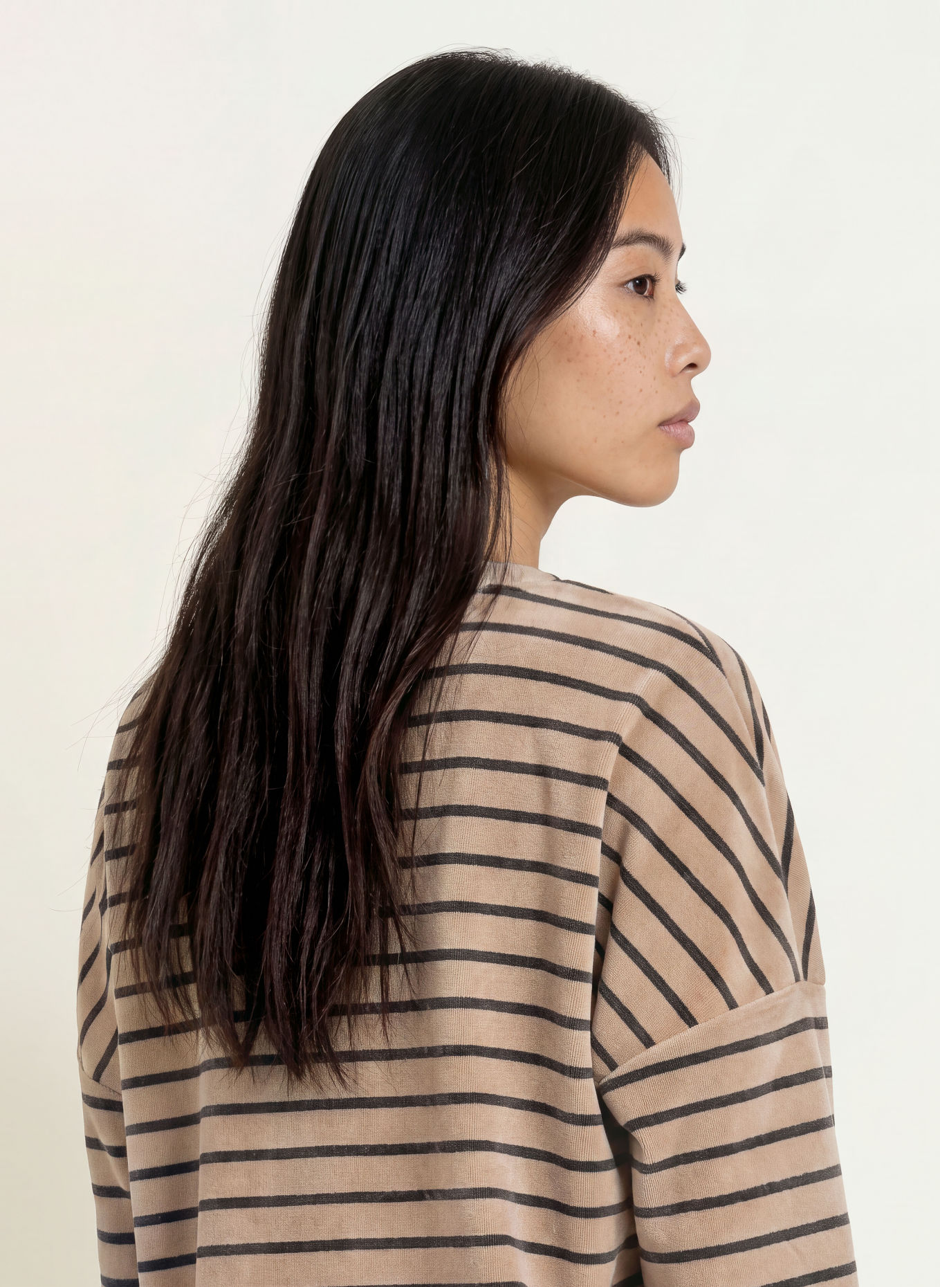 Herrlicher Velour shirt SMILA: BEIGE / BLACK