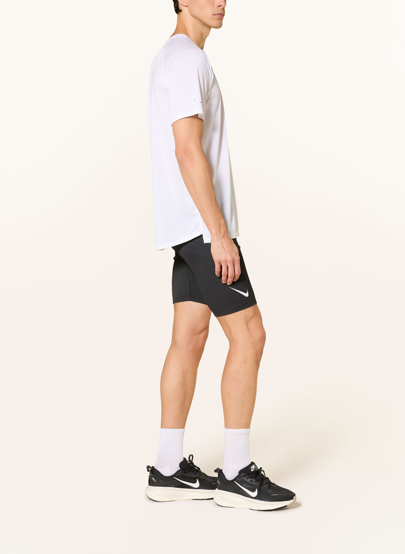 Nike Lauf-Tights AEROSWIFT: SCHWARZ