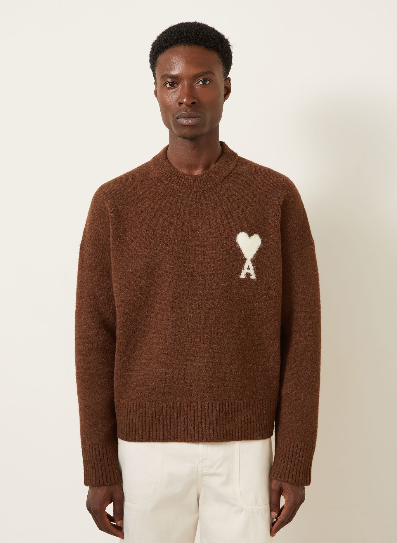 AMI PARIS Trui met alpaca: MARRON FONCÉ / CRÈME