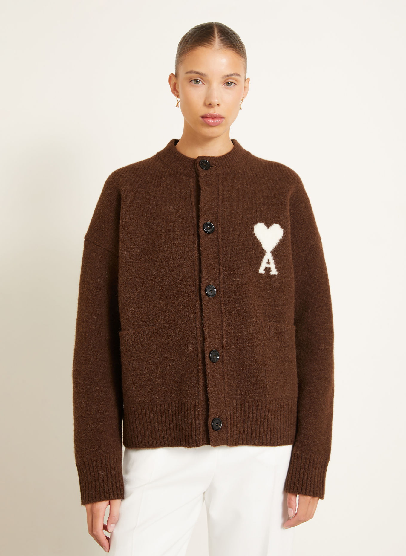 AMI PARIS Strickjacke mit Alpaka: DUNKELBRAUN / CREME