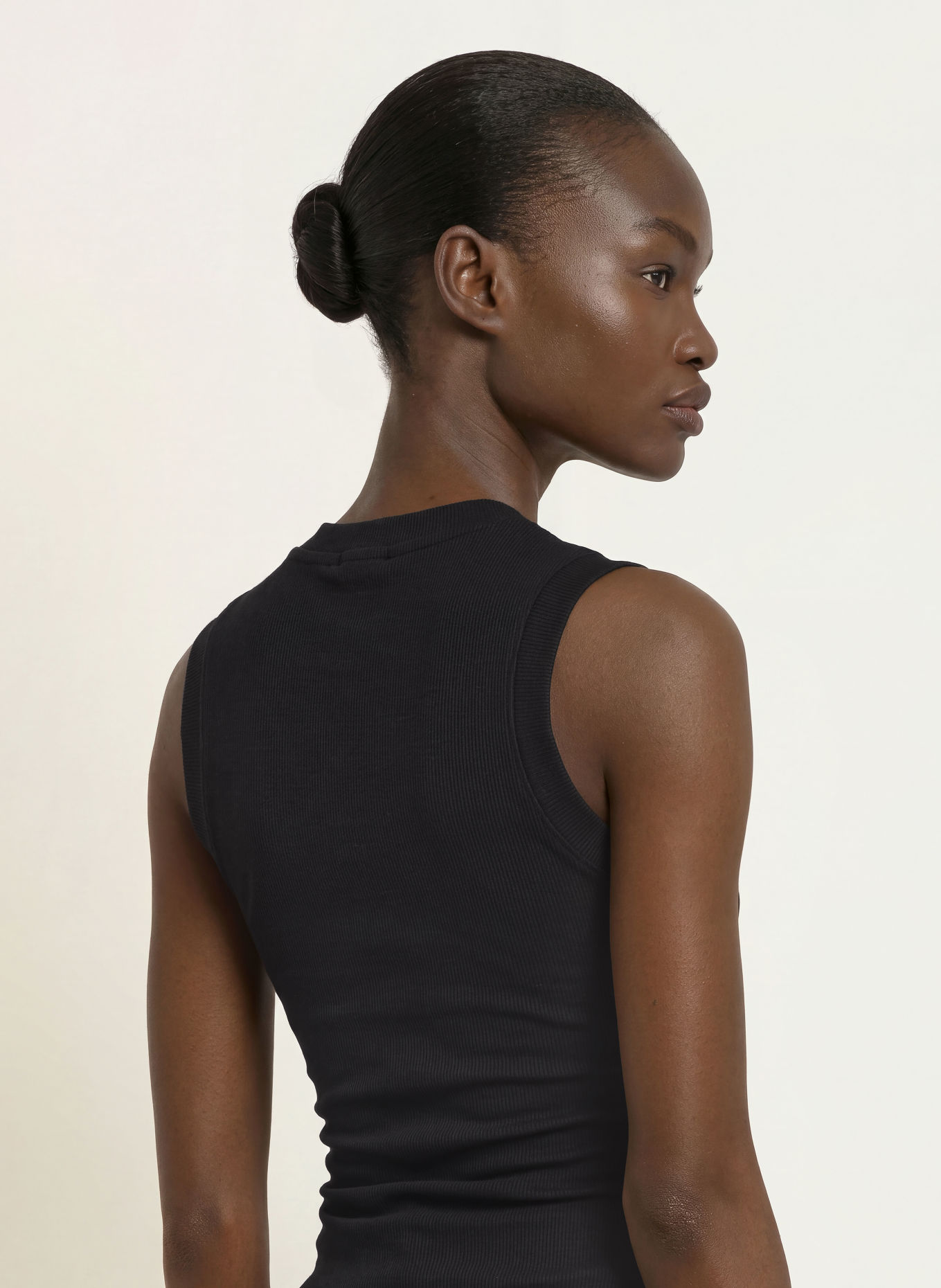 REISS Top TRUDY: ČERNÁ