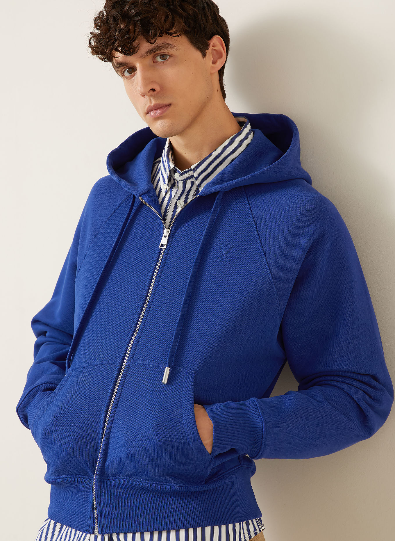 AMI PARIS sweat à capuche: BLEU