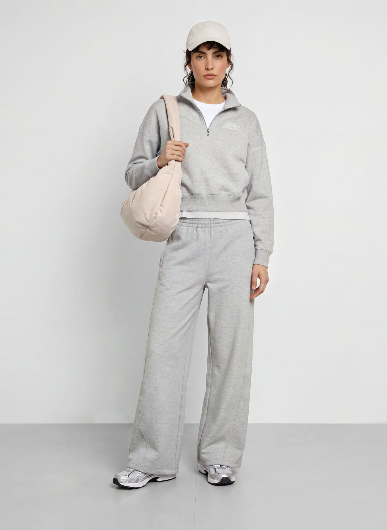 UNDER ARMOUR Sweater met halve rits UA RIVAL FLEECE SCRIPT: LICHTGRIJS