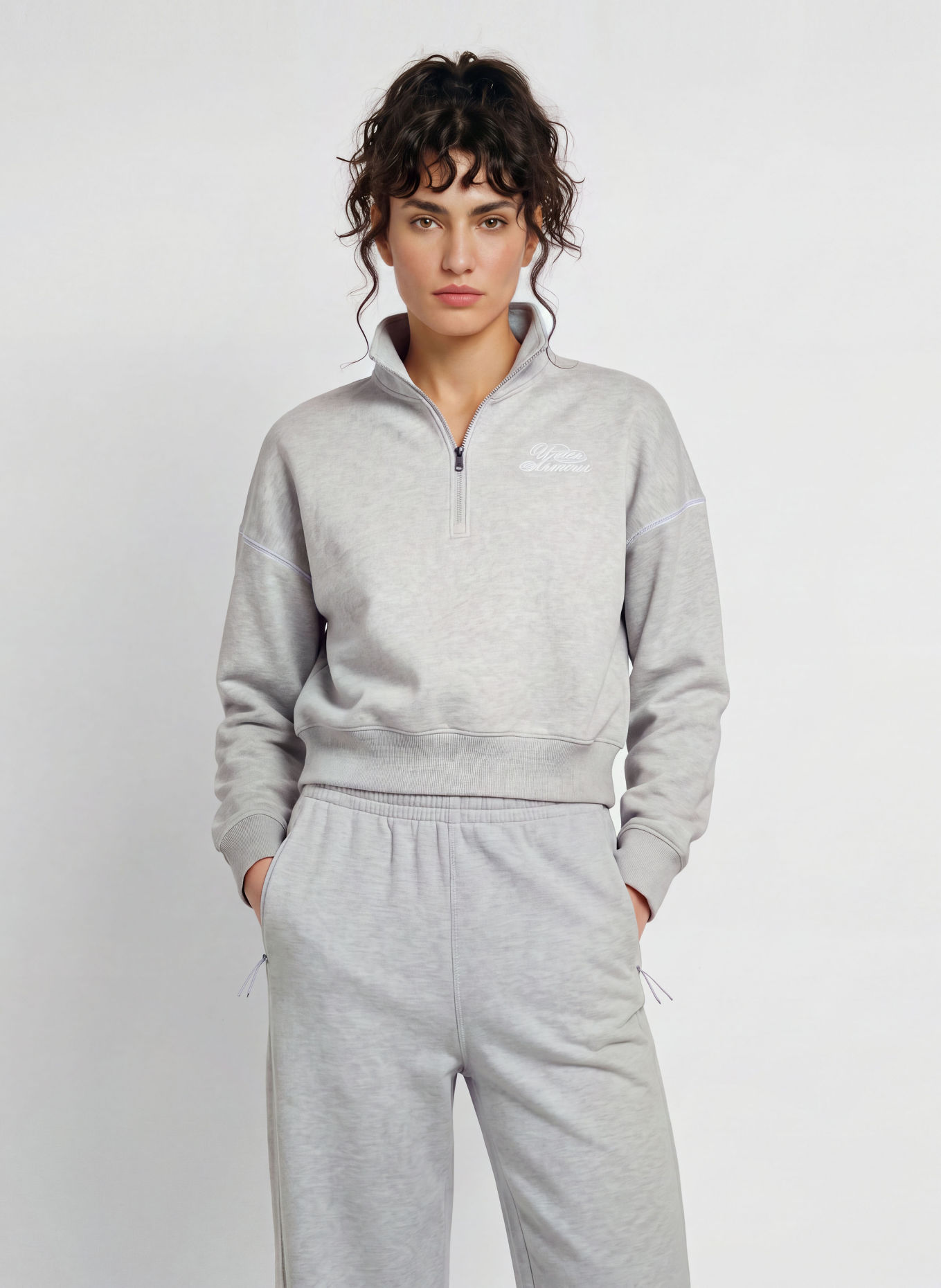 UNDER ARMOUR Sweater met halve rits UA RIVAL FLEECE SCRIPT: LICHTGRIJS
