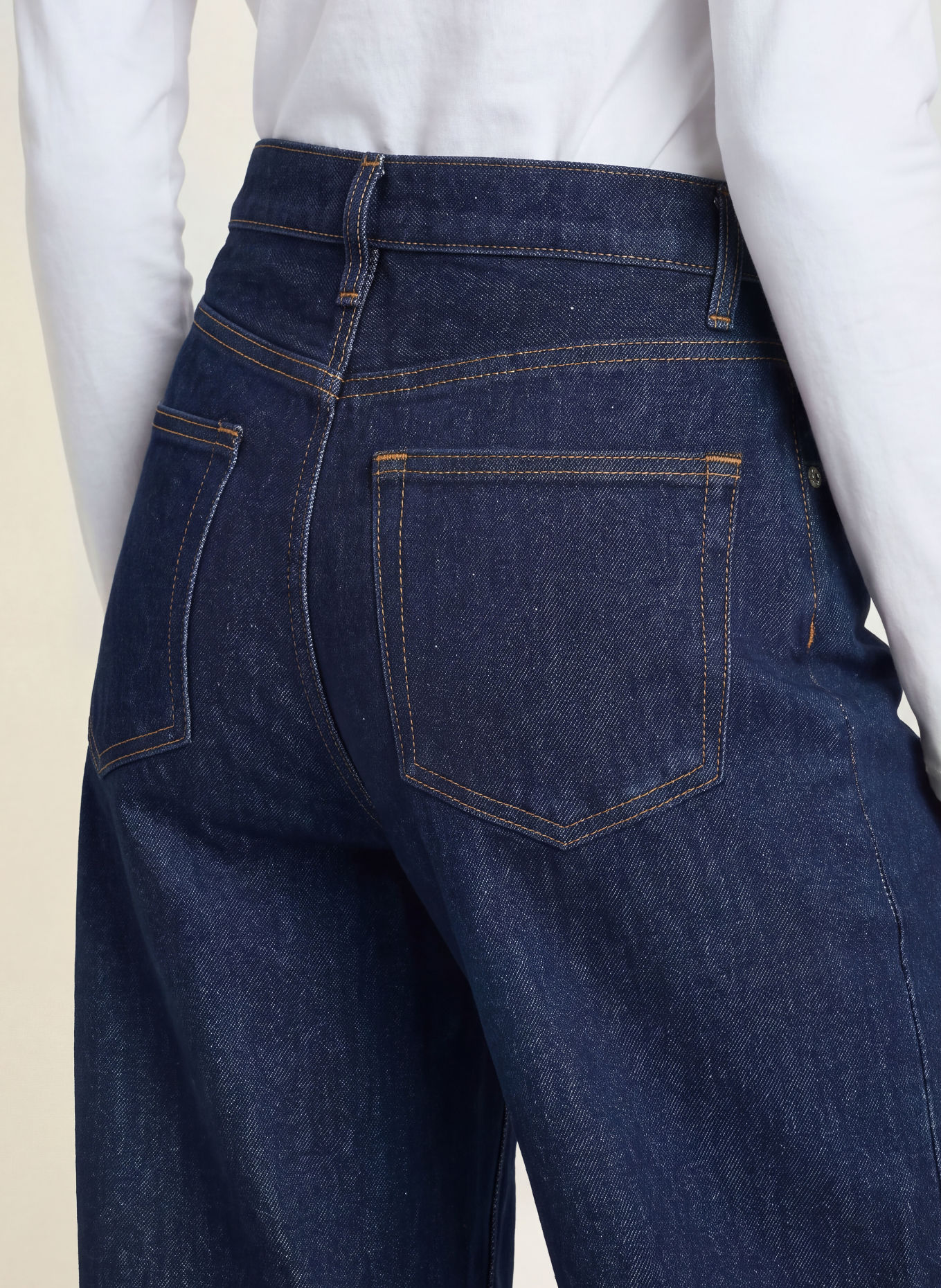 ARKET Straight jeans: 021 Denim Blue Medium