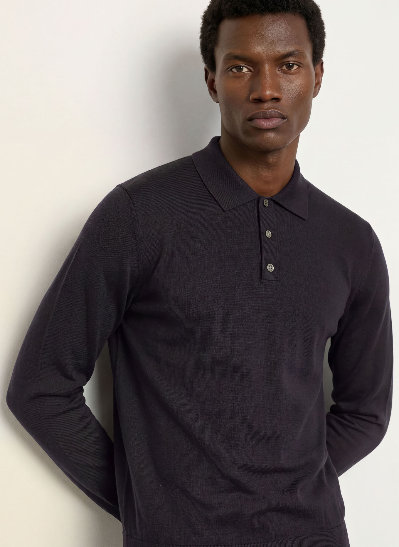 ARKET Gebreid poloshirt van merinowol: DONKERBLAUW