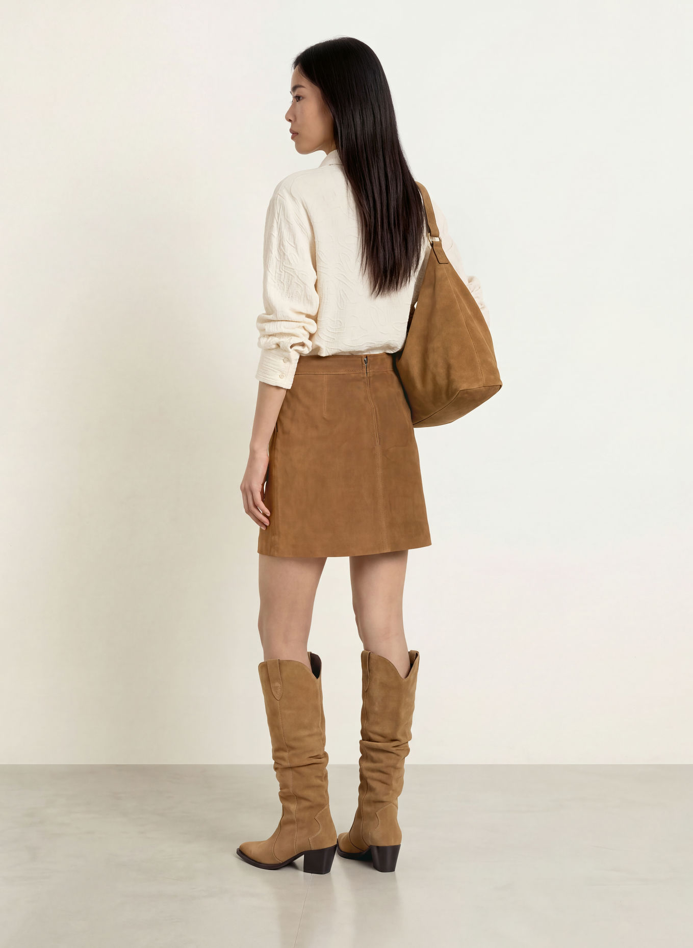 Y.A.S. Lederen rok: BRUIN