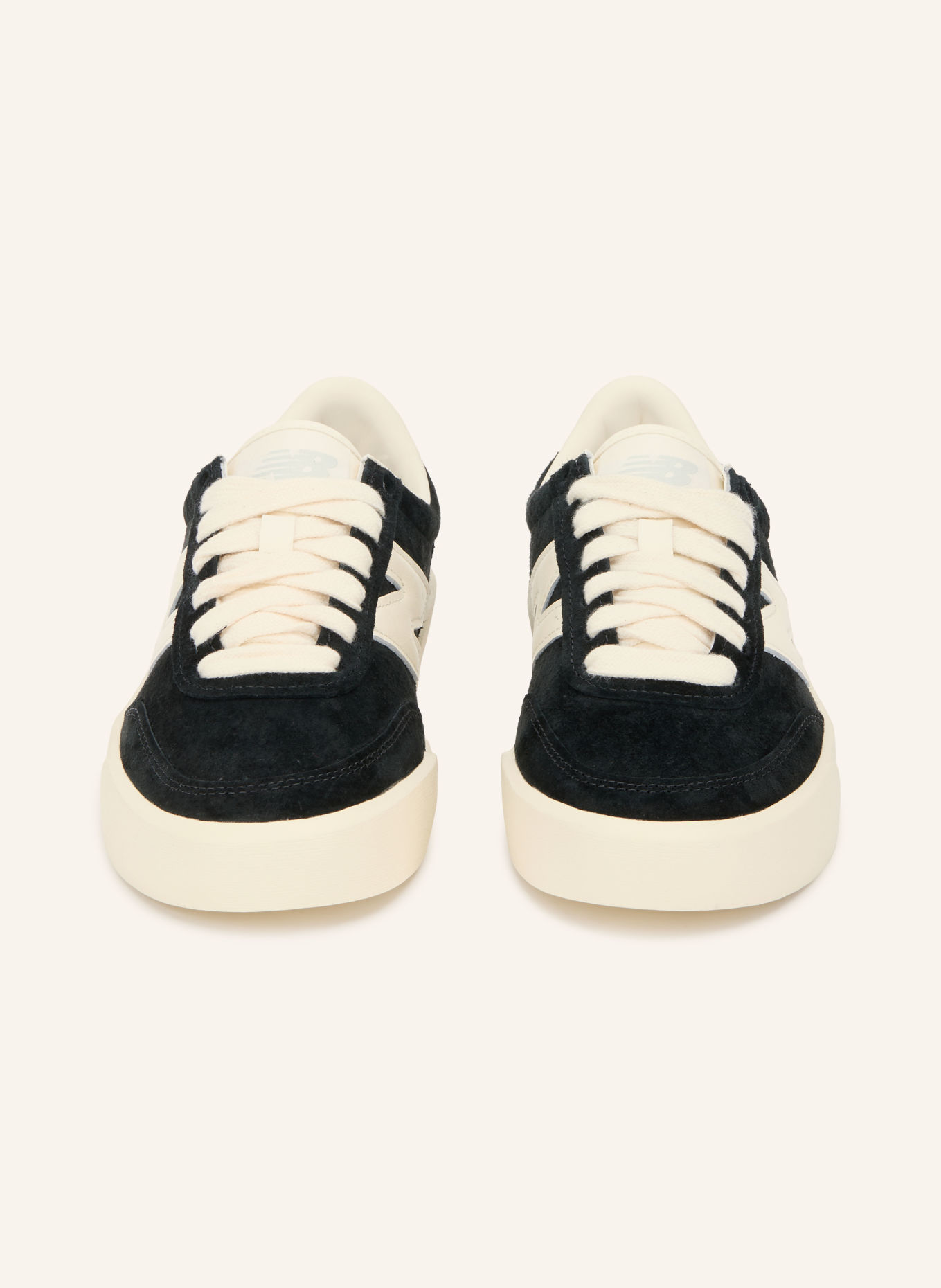 new balance Sneaker 750: SCHWARZ / CREME