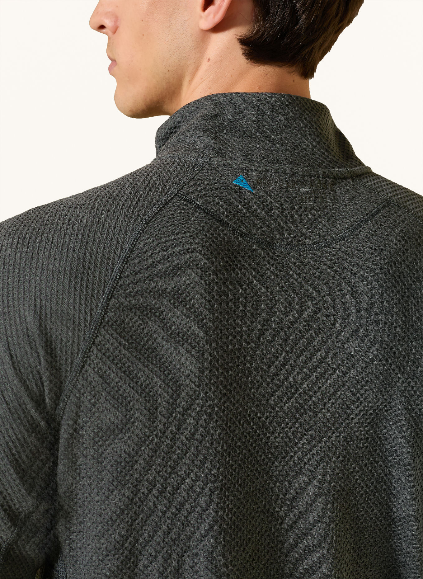 Klättermusen Midlayer HUGE: ZWART