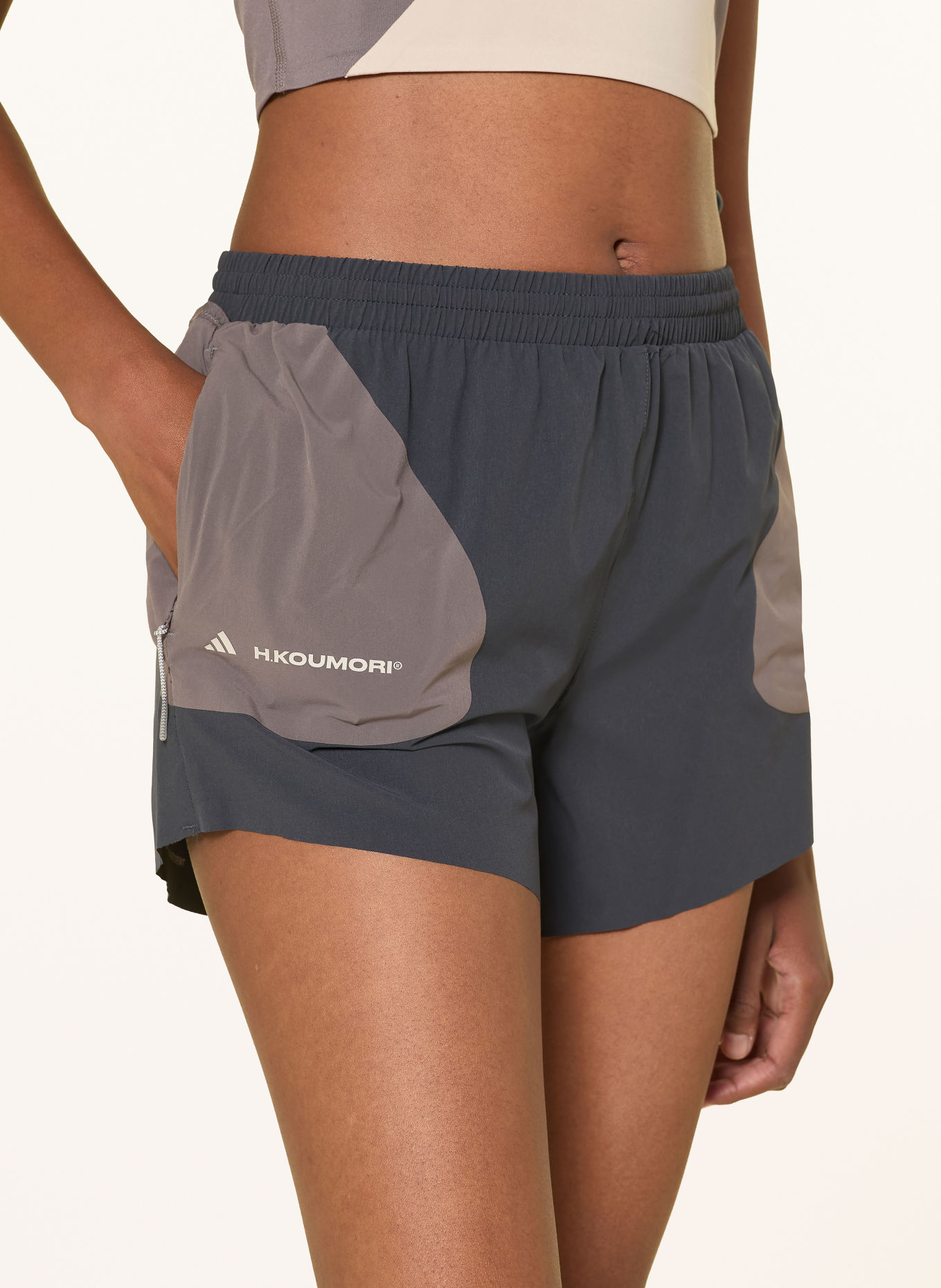 adidas HERMANOS KOUMORI 2-in-1 running shorts: DARK GRAY / GRAY