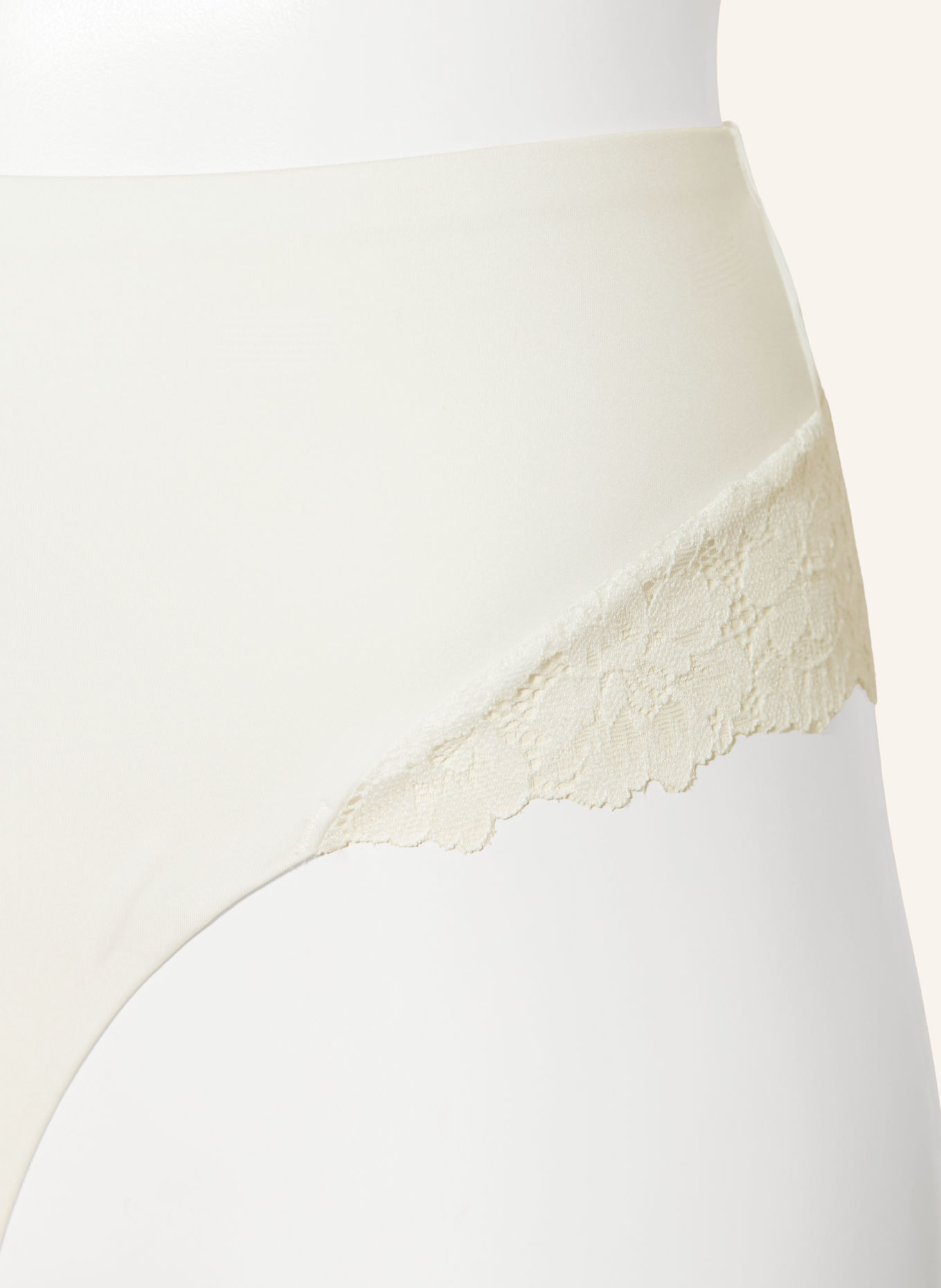 MARIE JO String SOFT STUDIO: ECRU