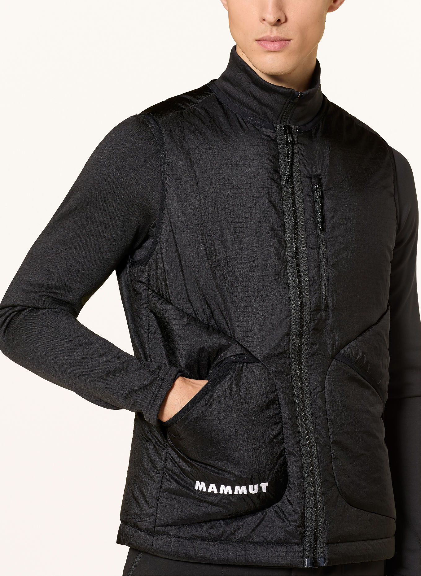 MAMMUT EIGER FREE LIGHT IN Functional vest: BLACK