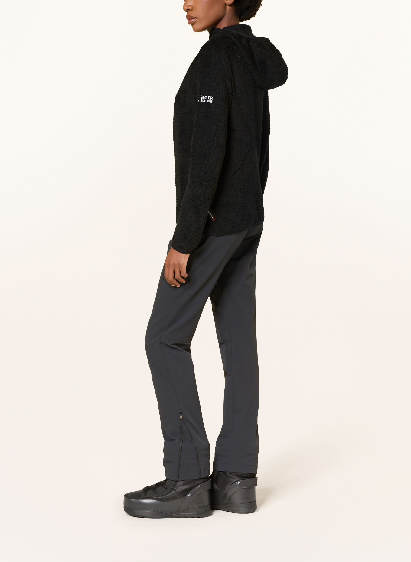 MAMMUT Midlayer EIGER FREE: ZWART