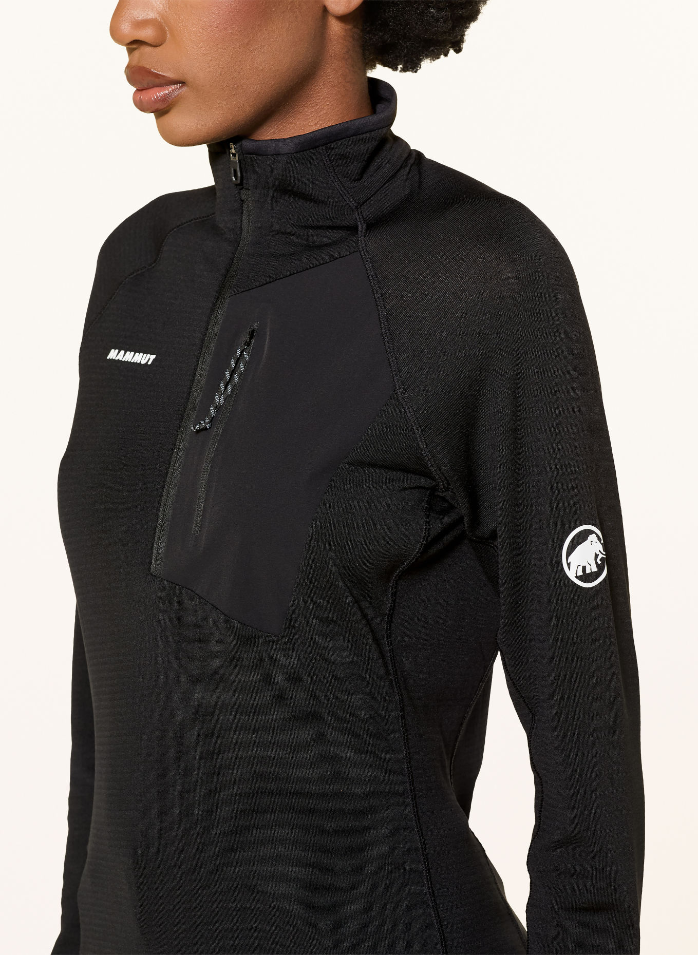 MAMMUT Mellanlager AENERGY LIGHT: SVART