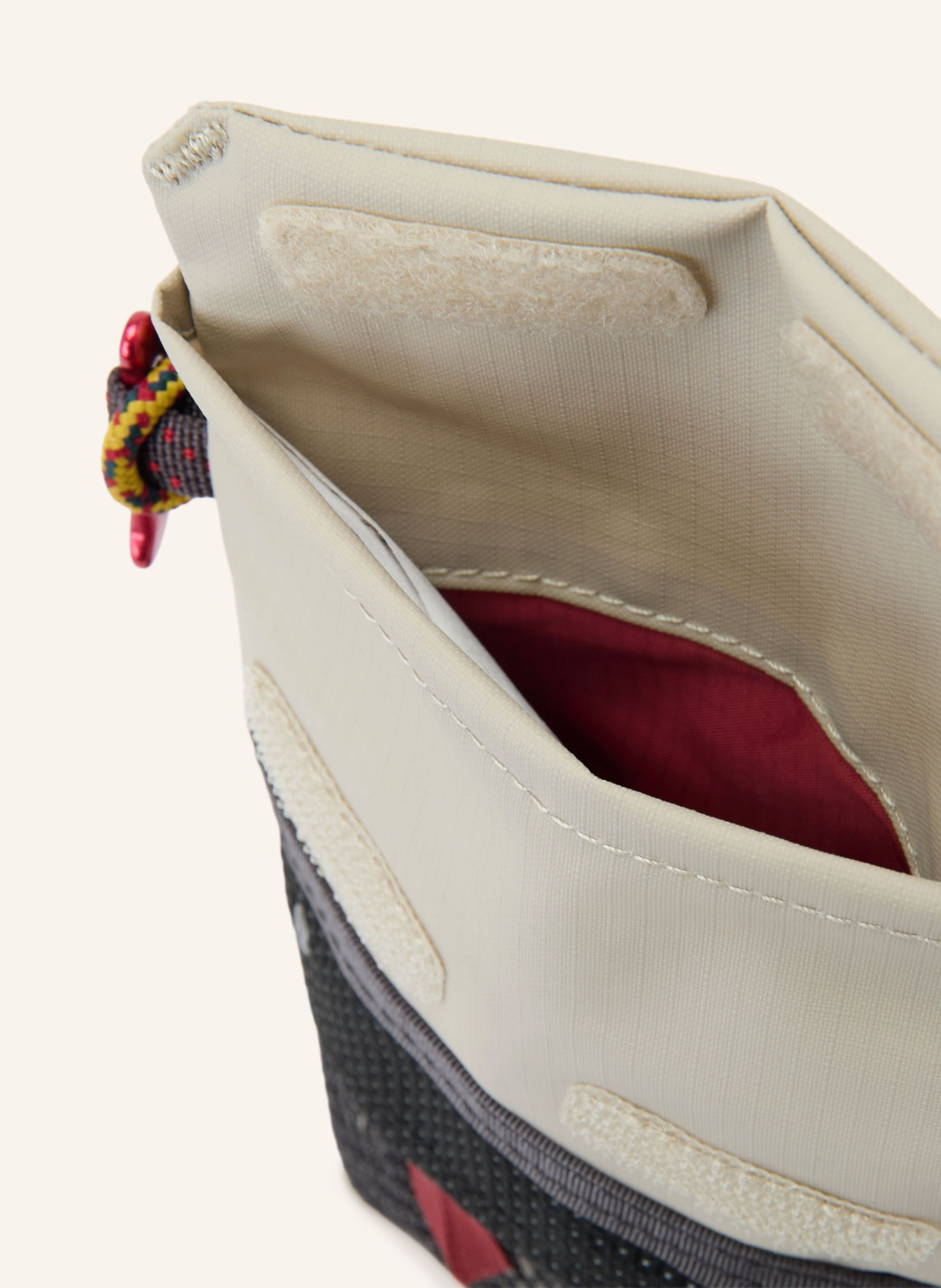 Klättermusen Crossbody bag HRID WP: CREAM / DARK GRAY / DARK RED