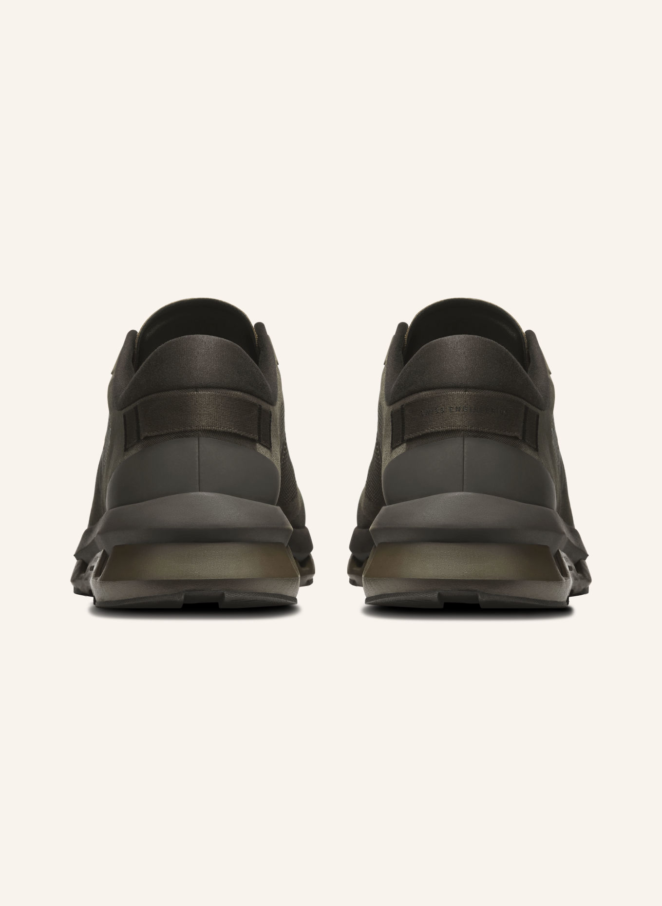 On Sneakersy CLOUDZONE: CIEMNOBRĄZOWY / SZAROBRĄZOWY