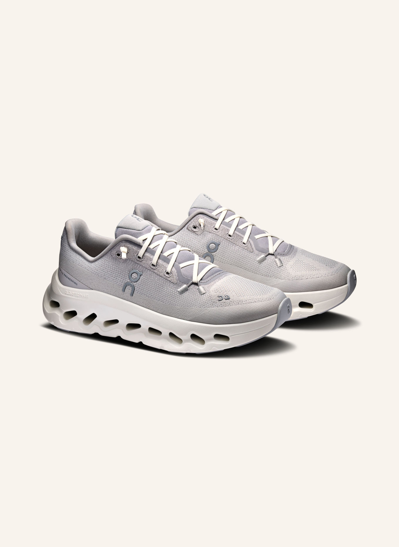 On Adidași CLOUDTILT: GRI / ARGINT / GRI DESCHIS