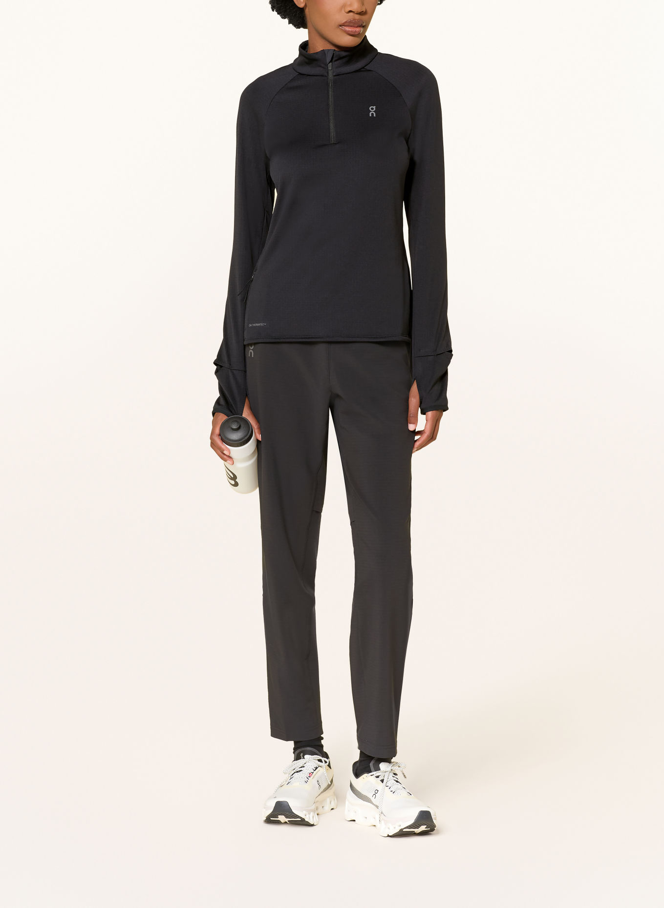 On Midlayer CLIMATE: ZWART