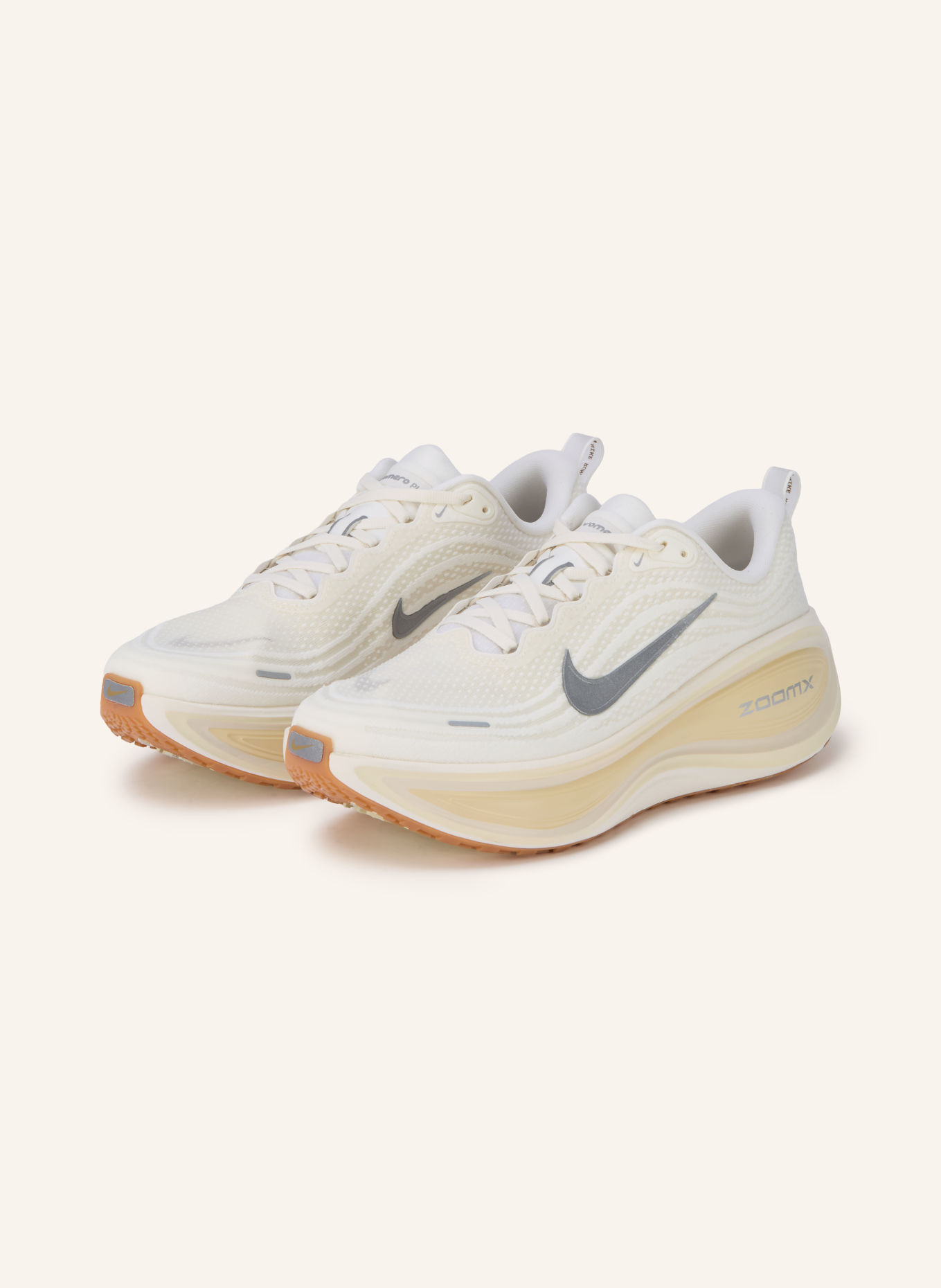 Nike Hardloopschoenen VOMERO PLUS: ECRU / ZILVER / WIT