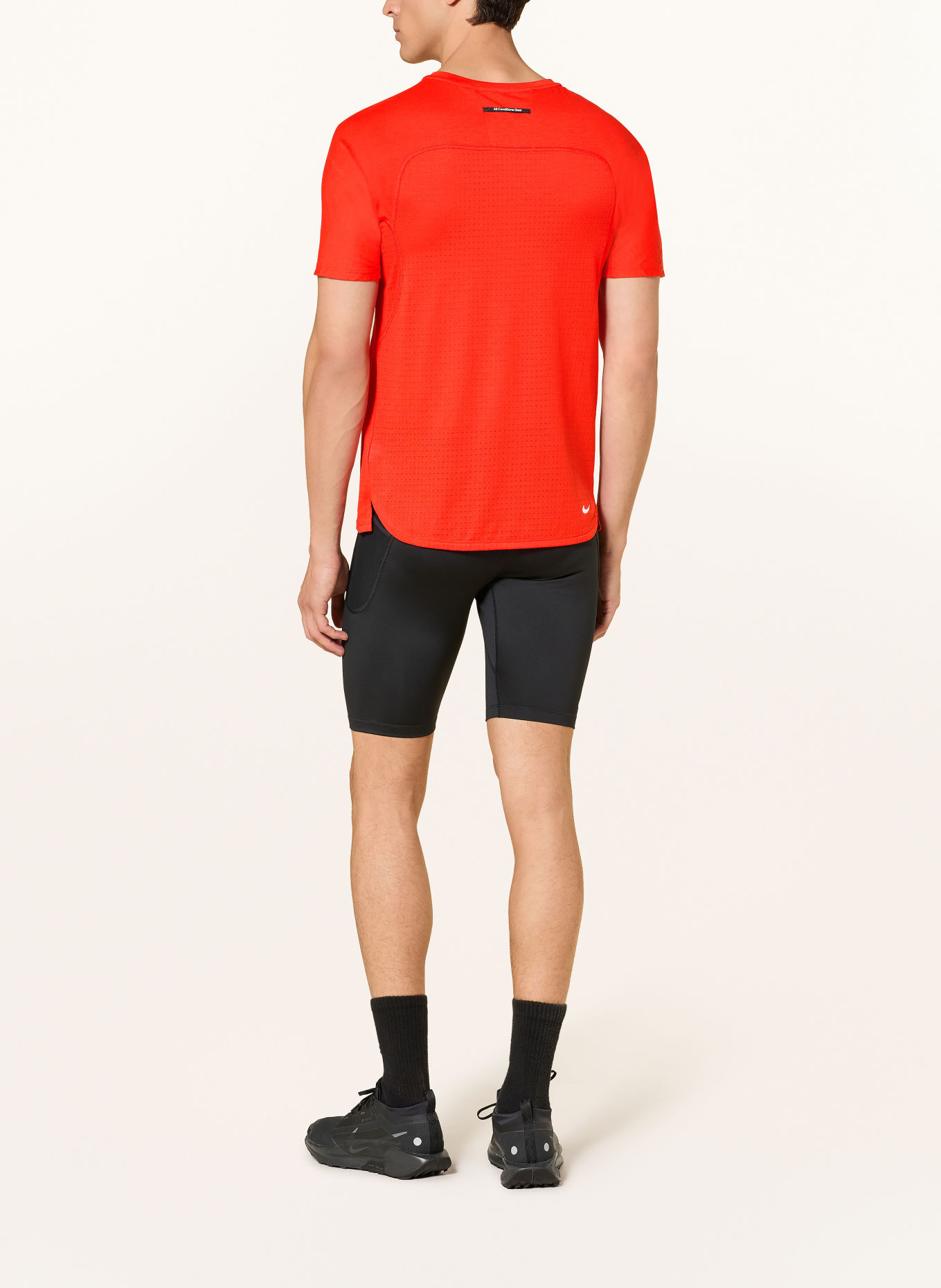 Nike Funktionsshirt ACG SOLAR CHASE: ROT