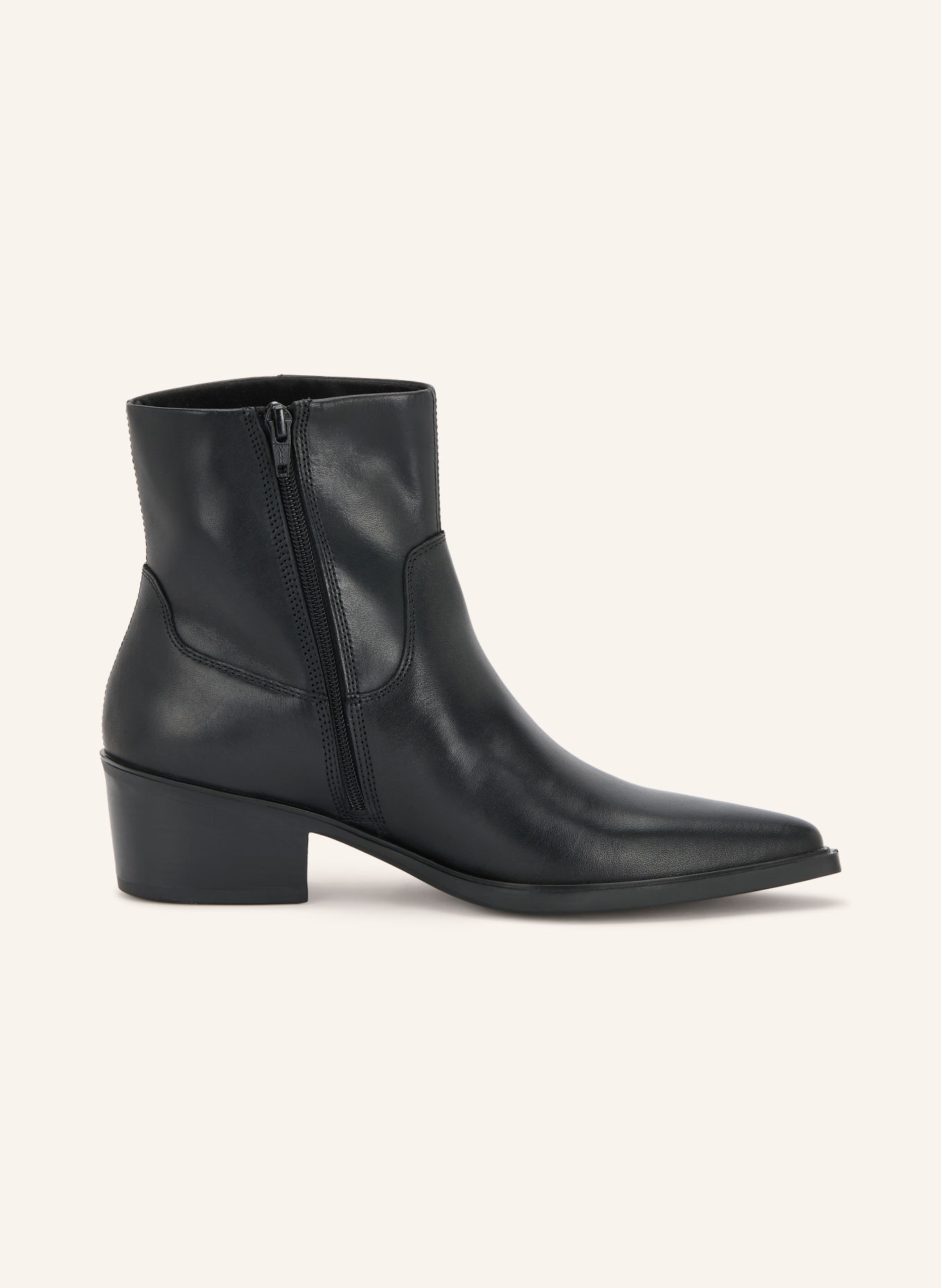 VAGABOND SHOEMAKERS KELSEY Ankle boots: BLACK