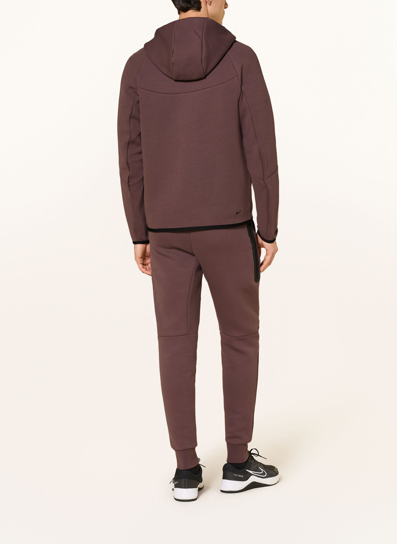 Nike Sweatjacka: GAMMALROSA / SVART