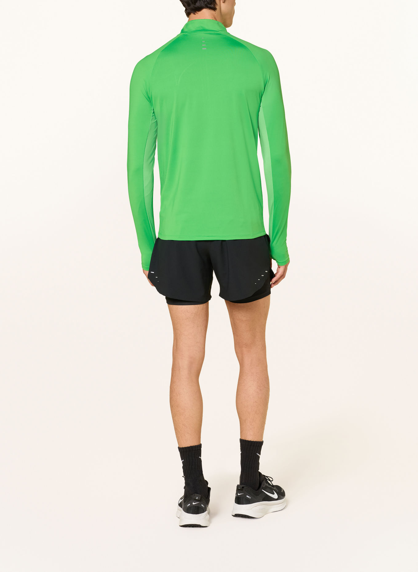Nike STRIDE Functional Shirt: NEON GREEN
