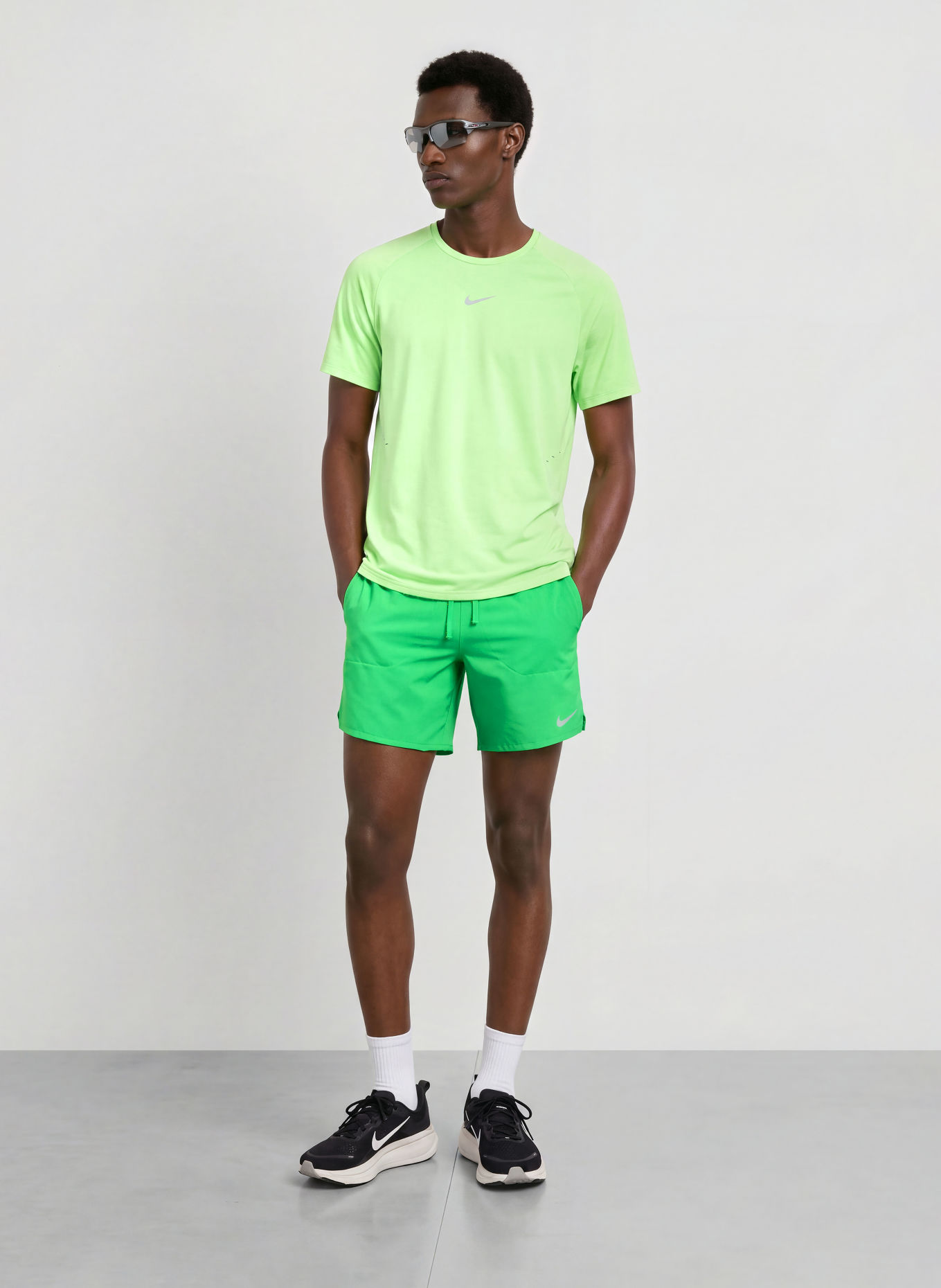 Nike STRIDE 2-in-1 running shorts: NEON GREEN