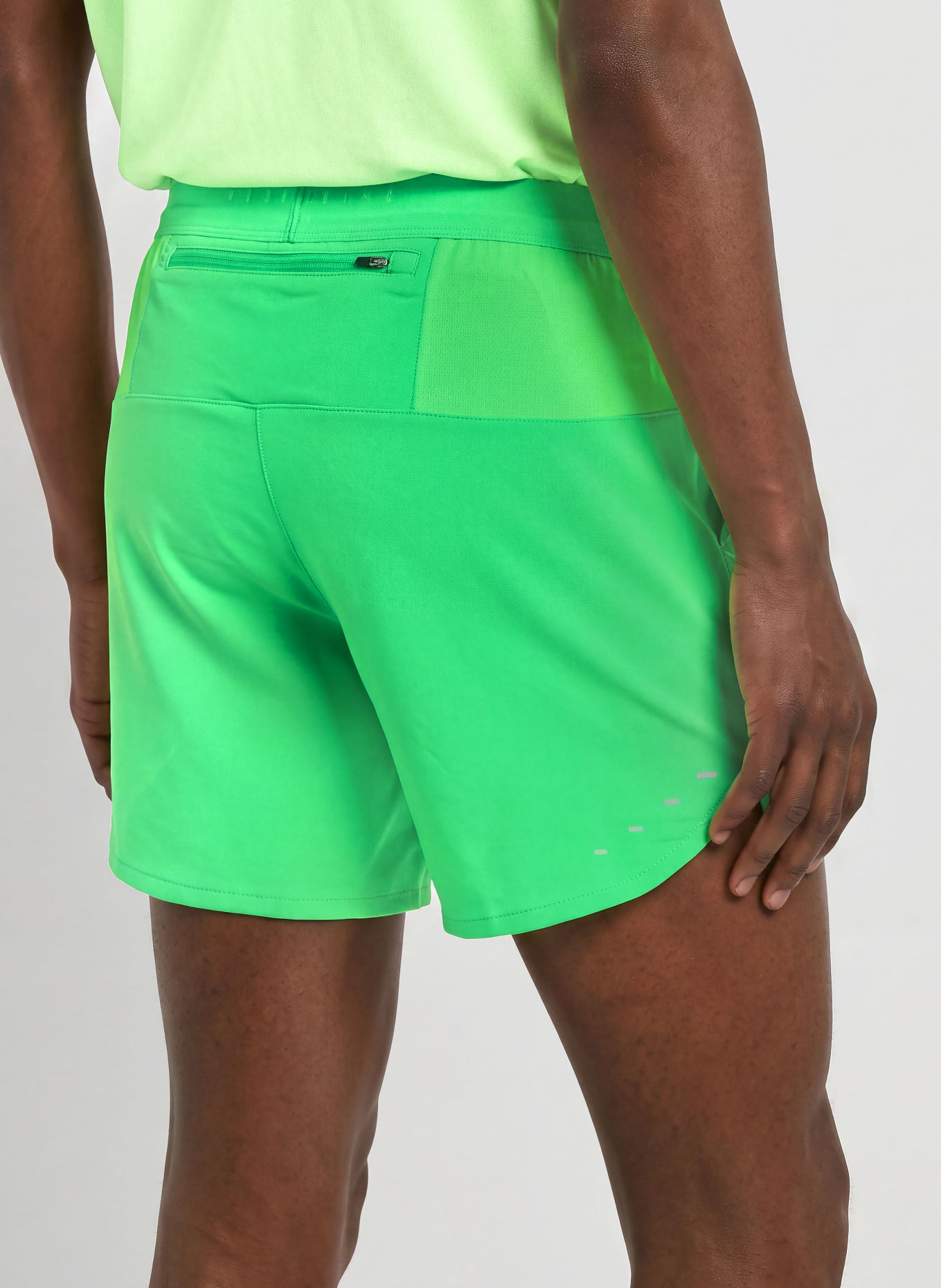 Nike STRIDE 2-in-1 running shorts: NEON GREEN
