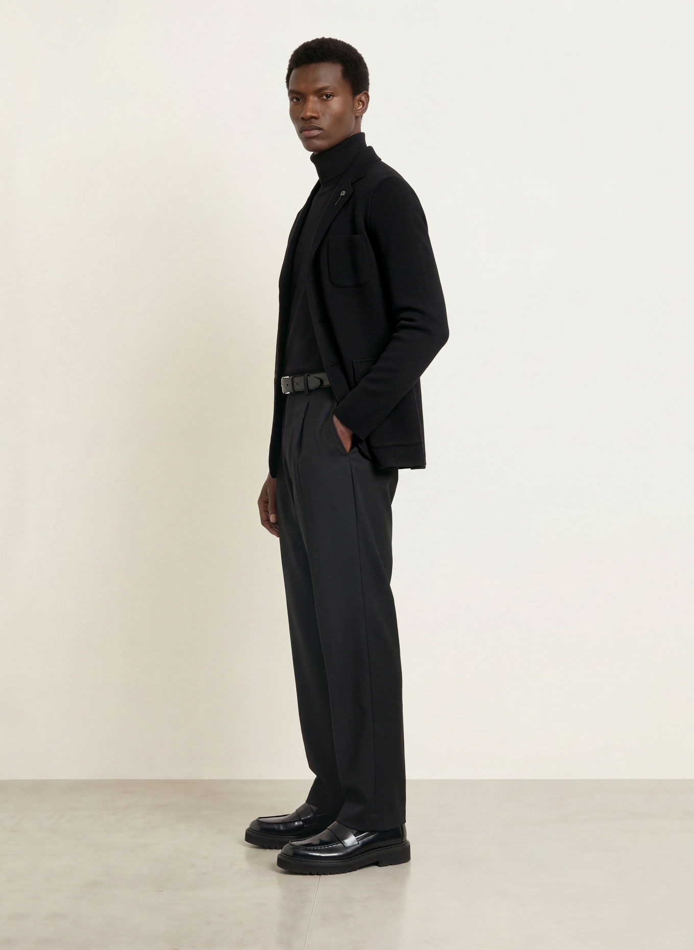 LARDINI Dzianinowa marynarka o kroju slim fit: CZARNY