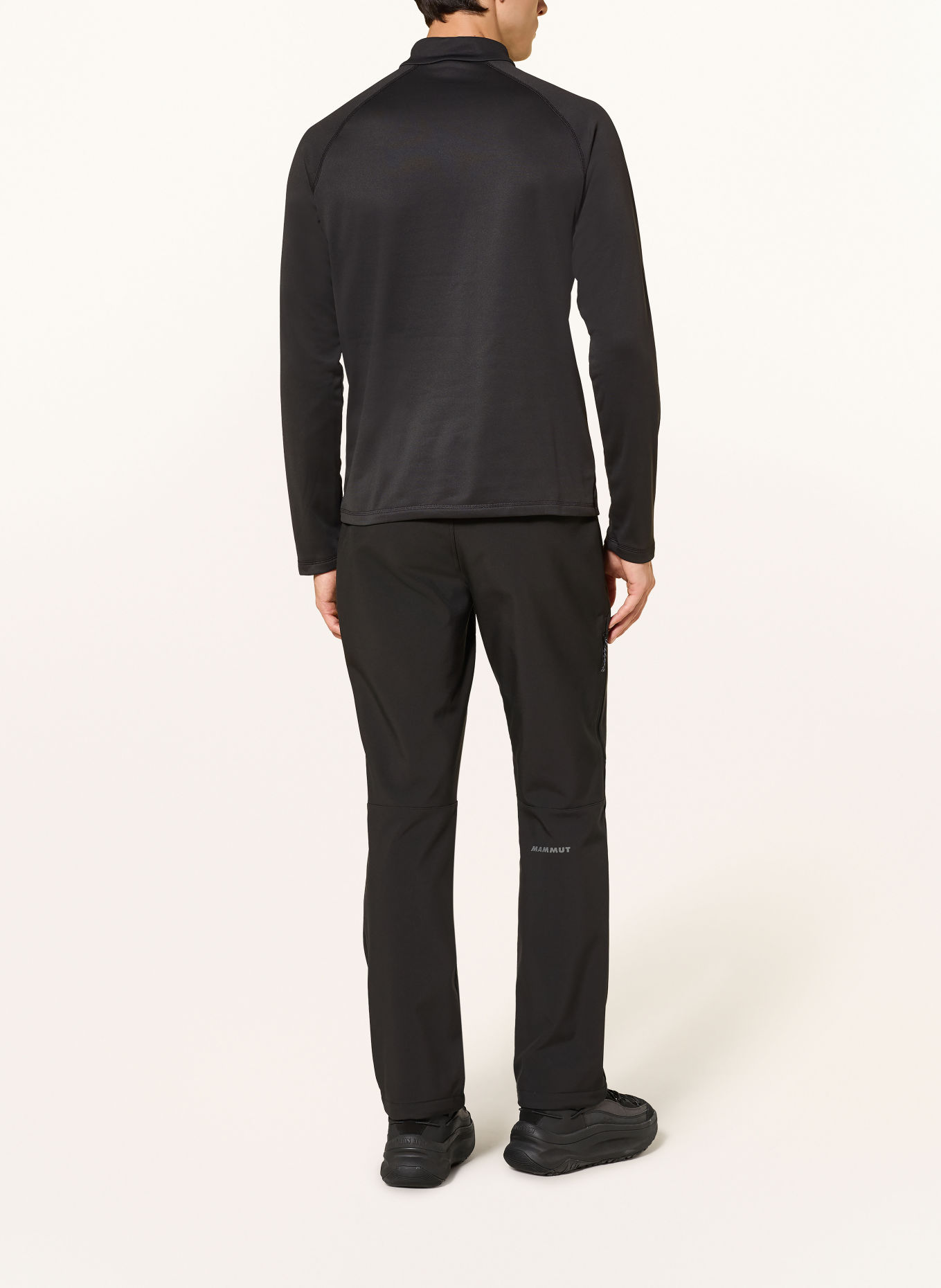 odlo ESSENTIAL Midlayer: BLACK