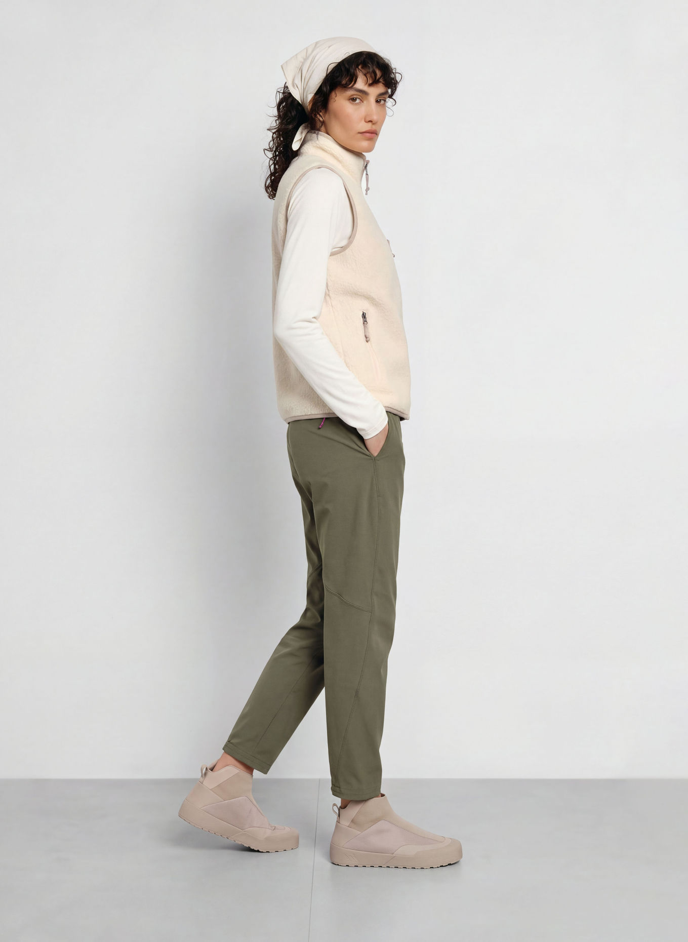 patagonia RETRO PILE Fleece Vest: CREAM / BEIGE