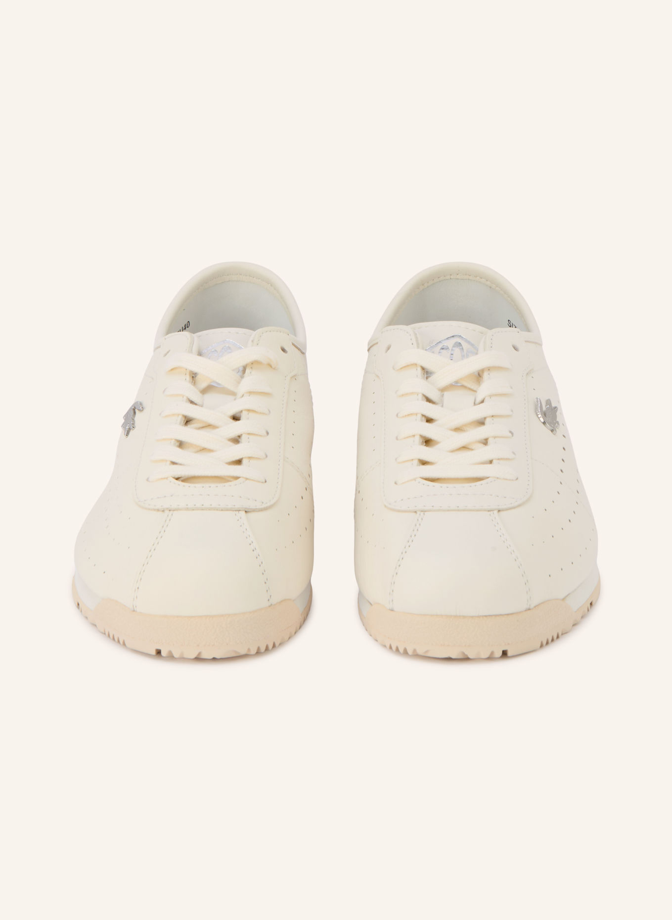 LACOSTE Sneaker CLUB: CREME / SILBER