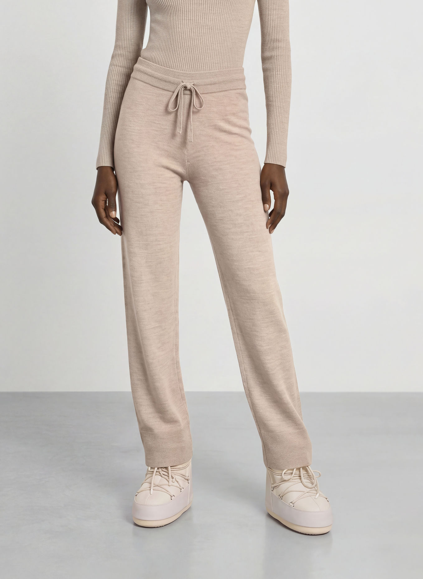 WE NORWEGIANS GEILO Track pants: BEIGE